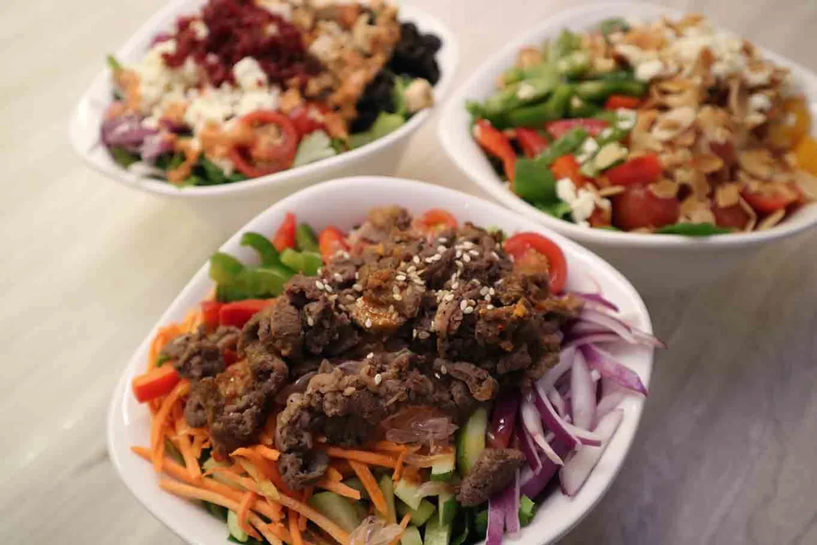 SaladStop! Sajikan Salad Bercita Rasa a la Kuliner dari Tiga Negara 