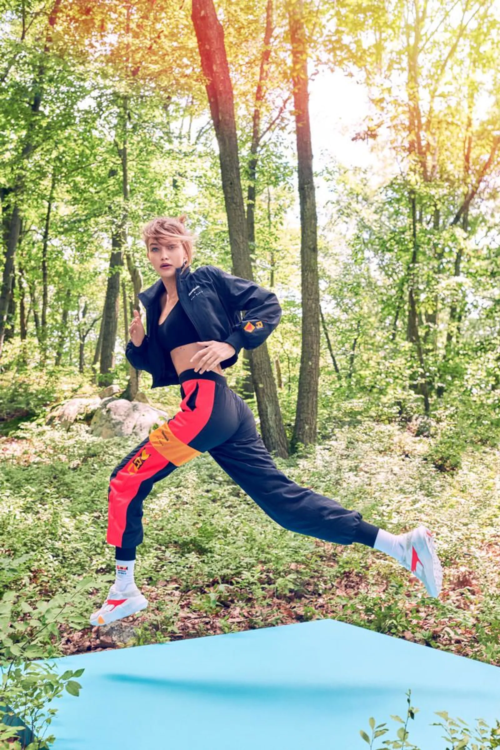 Playful Athleisure! Intip Koleksi Kedua Gigi Hadid x Reebok