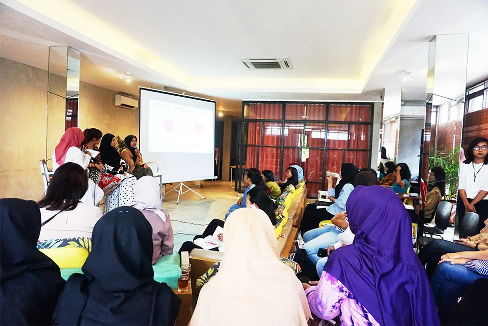 Popbela Community Yogyakarta Bahas Karier Perempuan di Era Digital