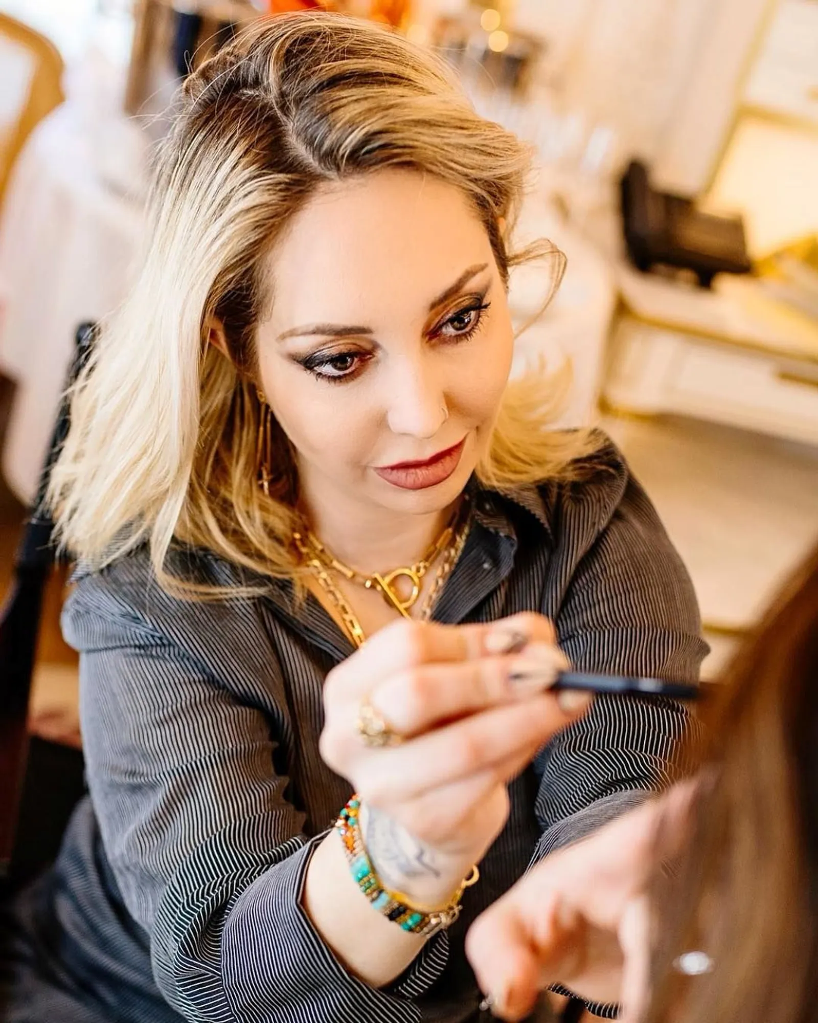 Eksklusif! Tips Makeup A la Artis Hollywood dari MUA Lady Gaga