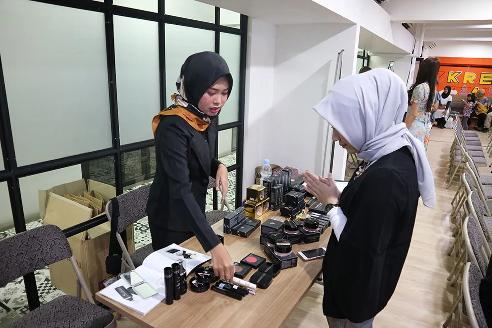 Intip Momen Berbagi Inspirasi Makeup Bersama Popbela Community Jakarta