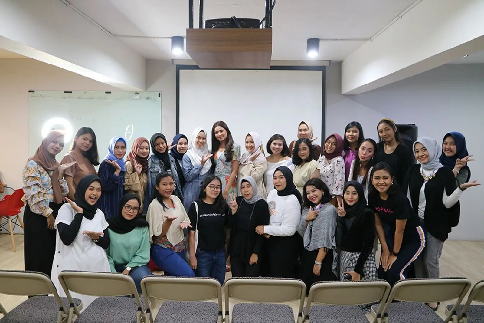 Intip Momen Berbagi Inspirasi Makeup Bersama Popbela Community Jakarta