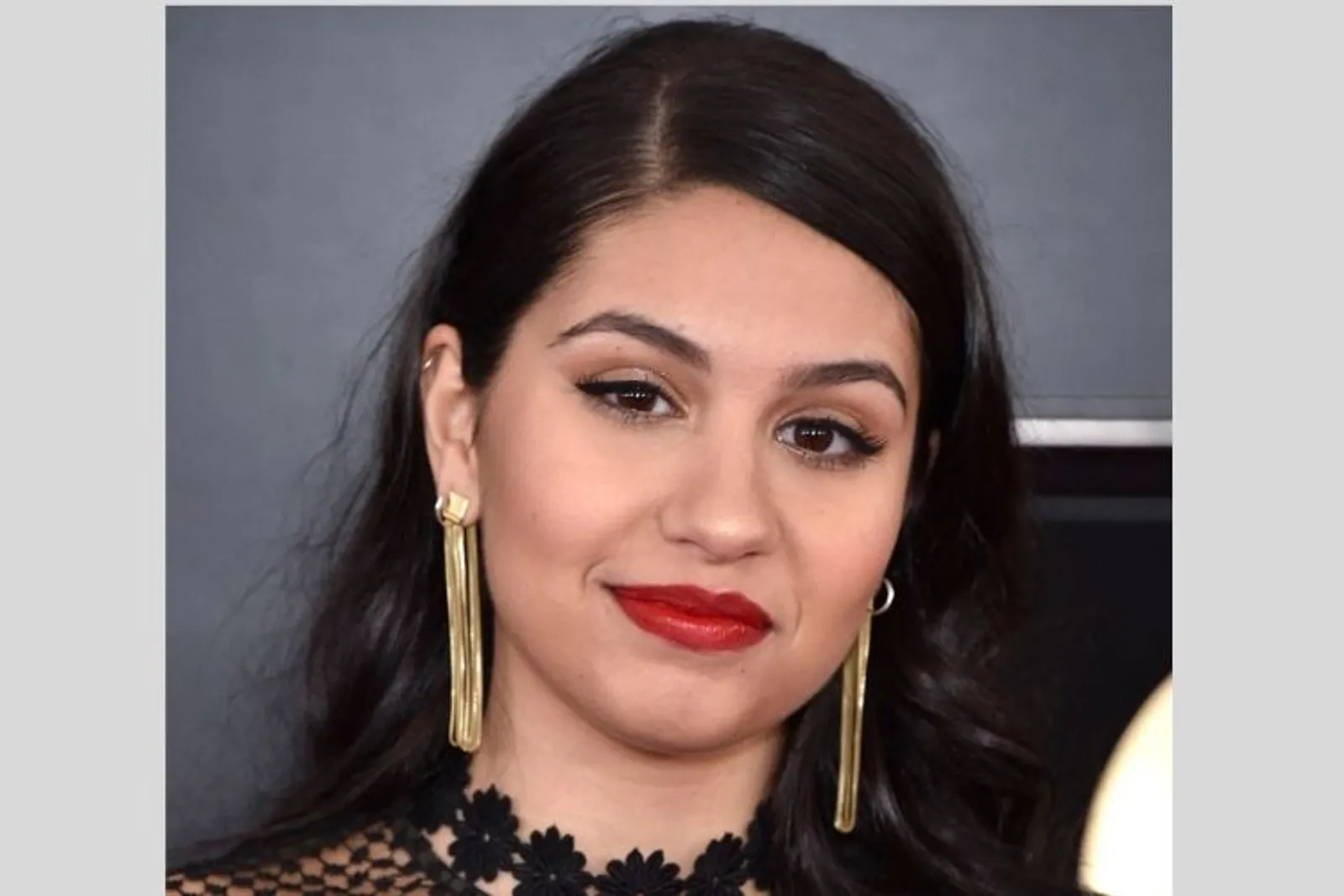 10 Gaya Makeup Pencuri Perhatian di Grammy Awards 2019