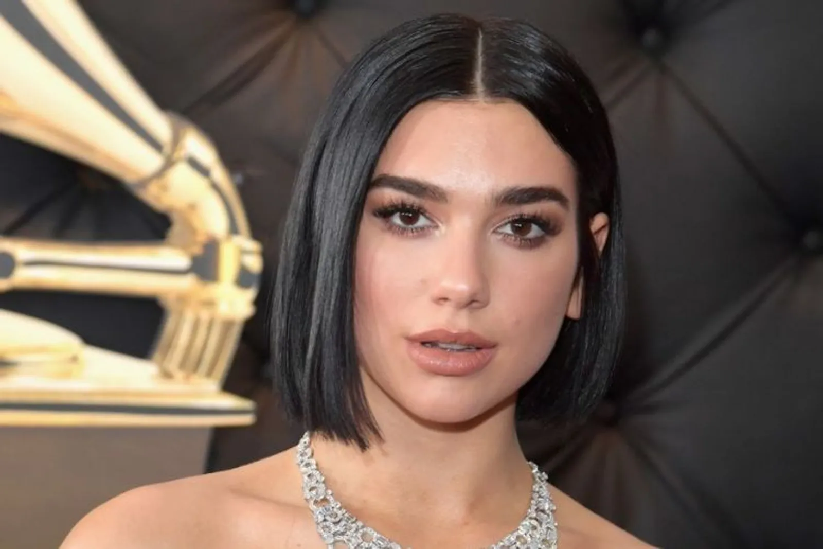 10 Gaya Makeup Pencuri Perhatian di Grammy Awards 2019