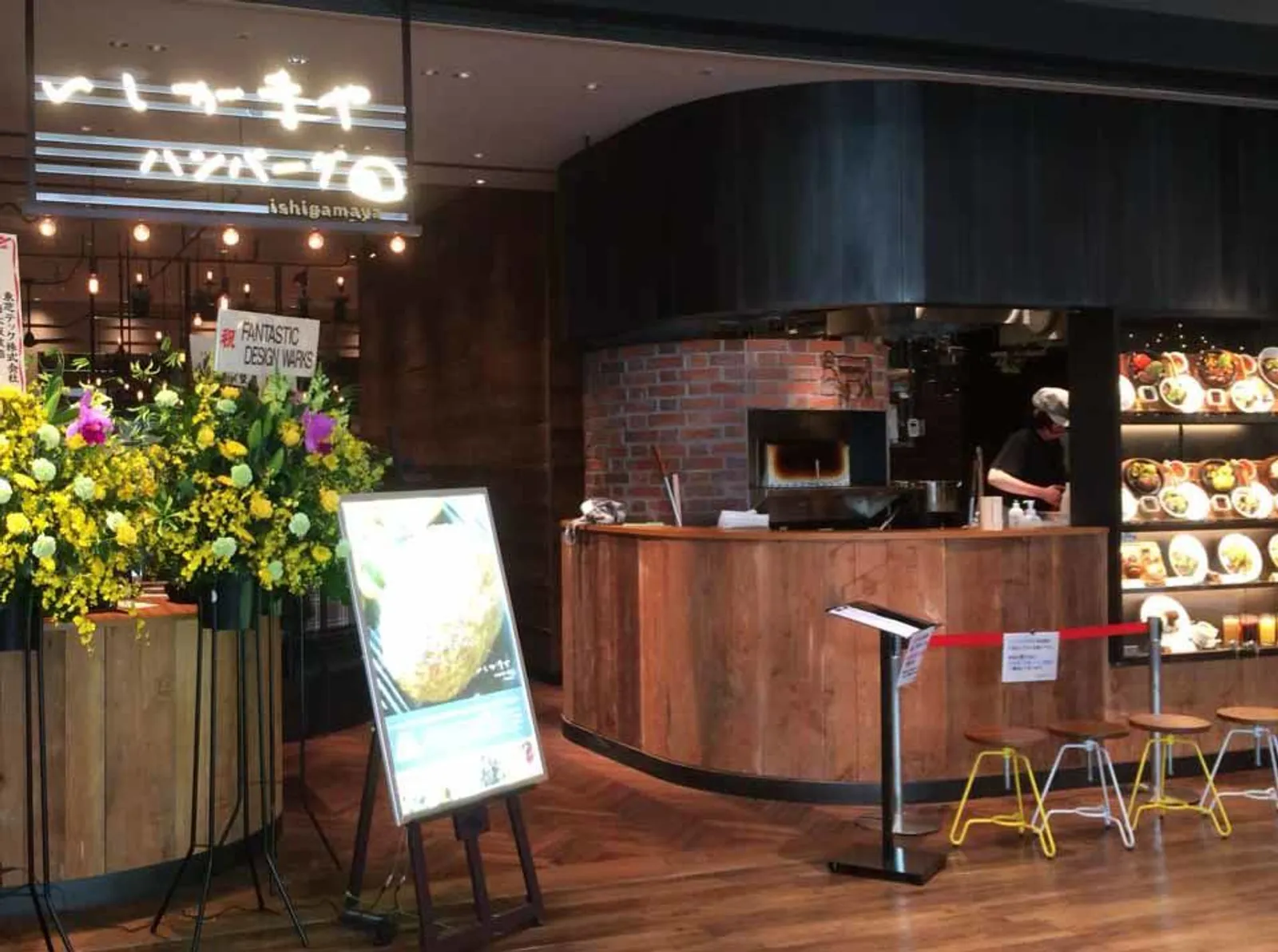 Restoran Asal Jepang Spesialisasi Hamburg Sajikan Daging Super Juicy