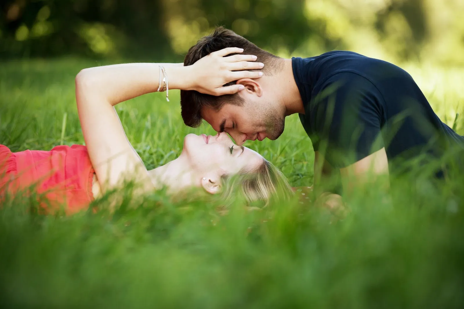 Seperti Apa Sih Ciuman yang Baik Itu? Para Ahli Beberkan Kriterianya