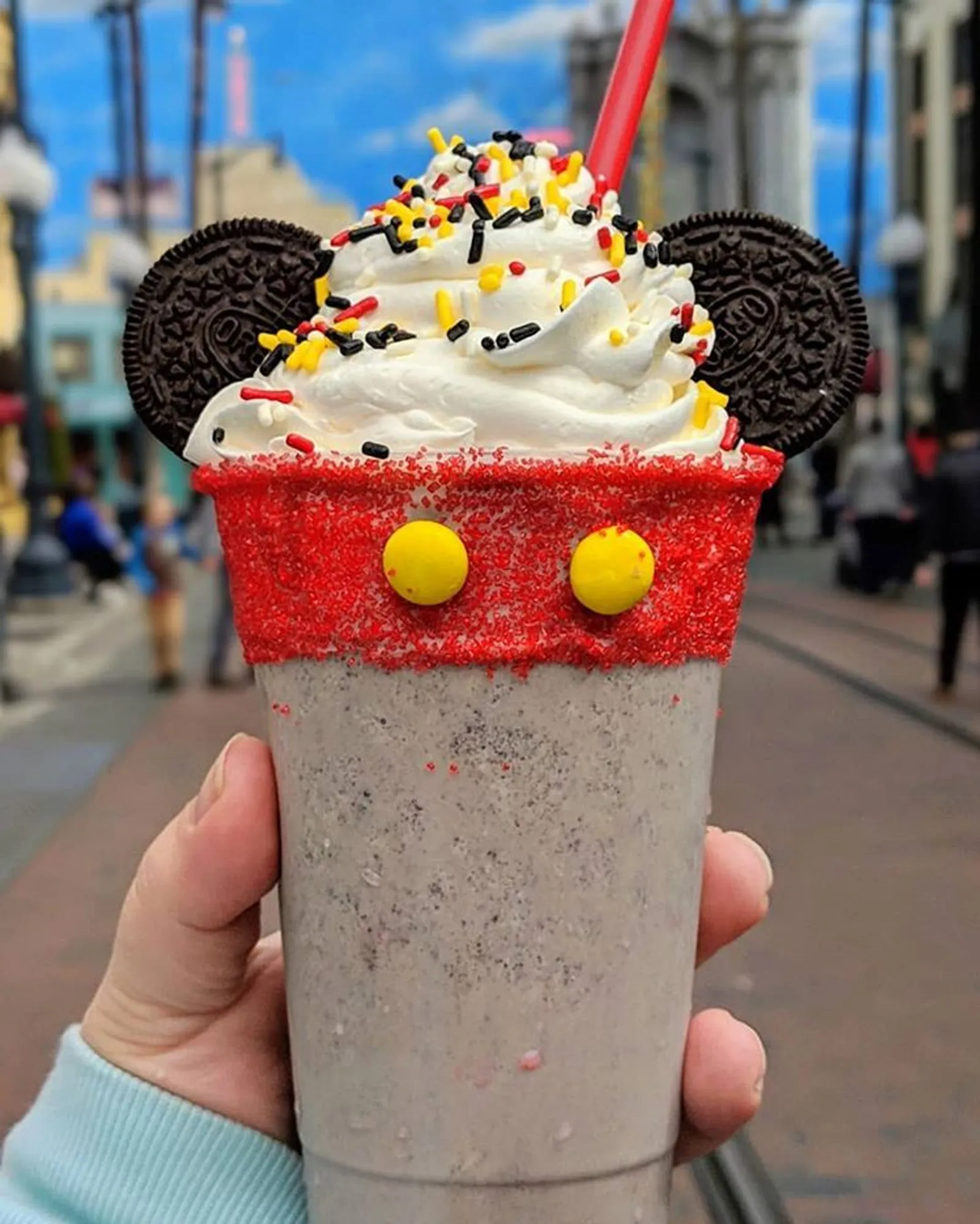 20 Makanan dan Minuman di Disneyland yang Instagramable