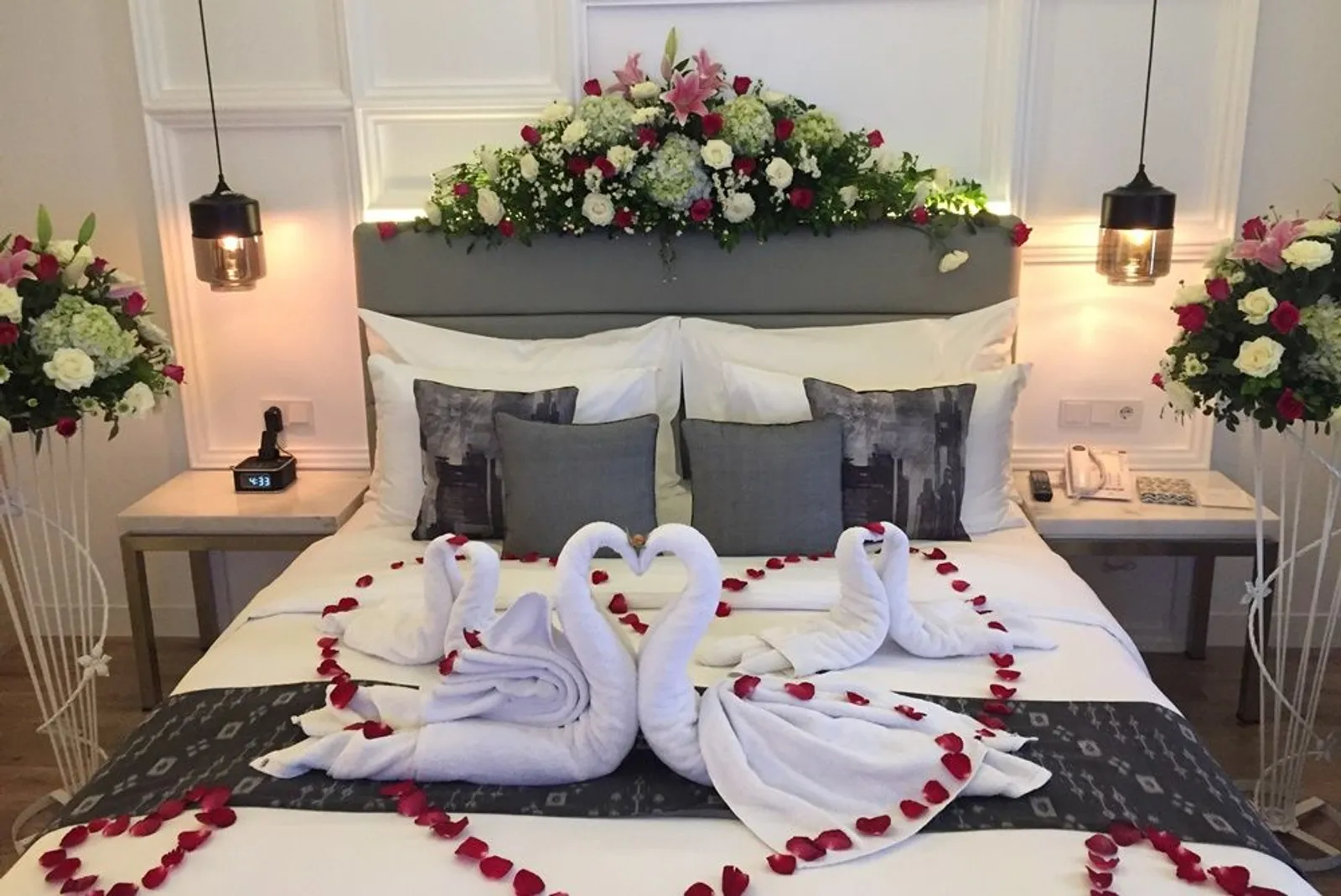 Romantis dan Mewah, Ini Keunikan Menikah di Harris Vertu Hotel