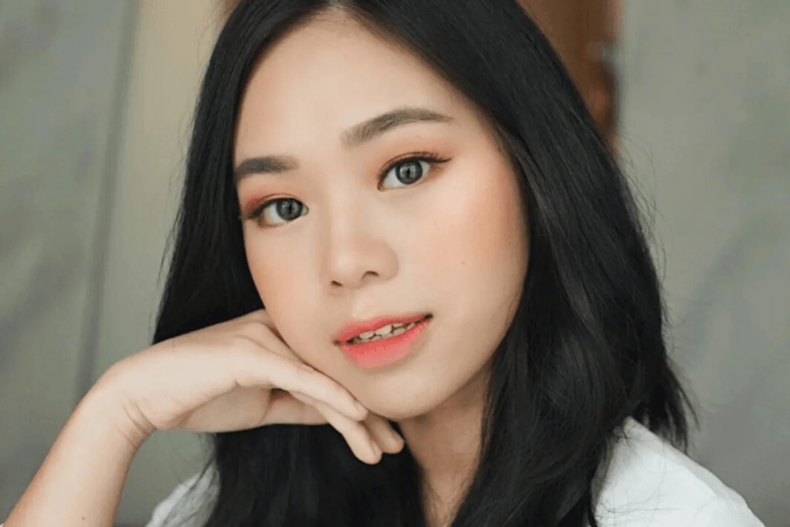7 Beauty Vlogger dengan Makeup Korea yang Bisa Kamu Tiru