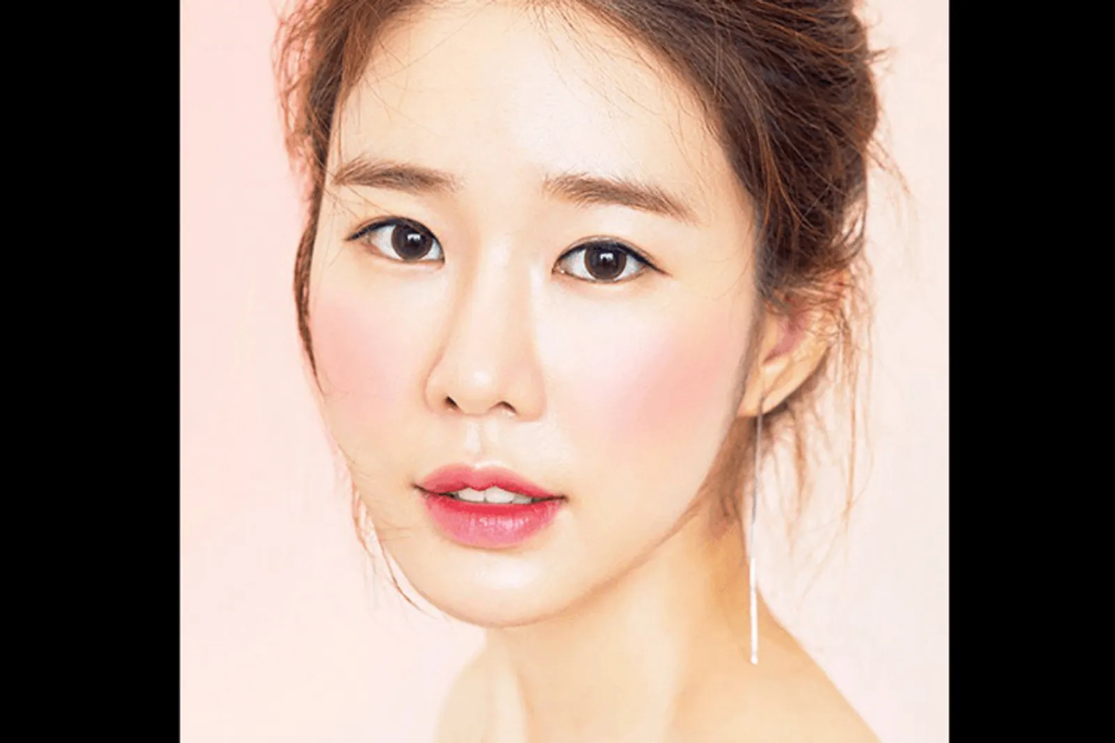 Intip 7 Potret Memesona Yoo In Na, Pemeran Drama Touch Your Heart