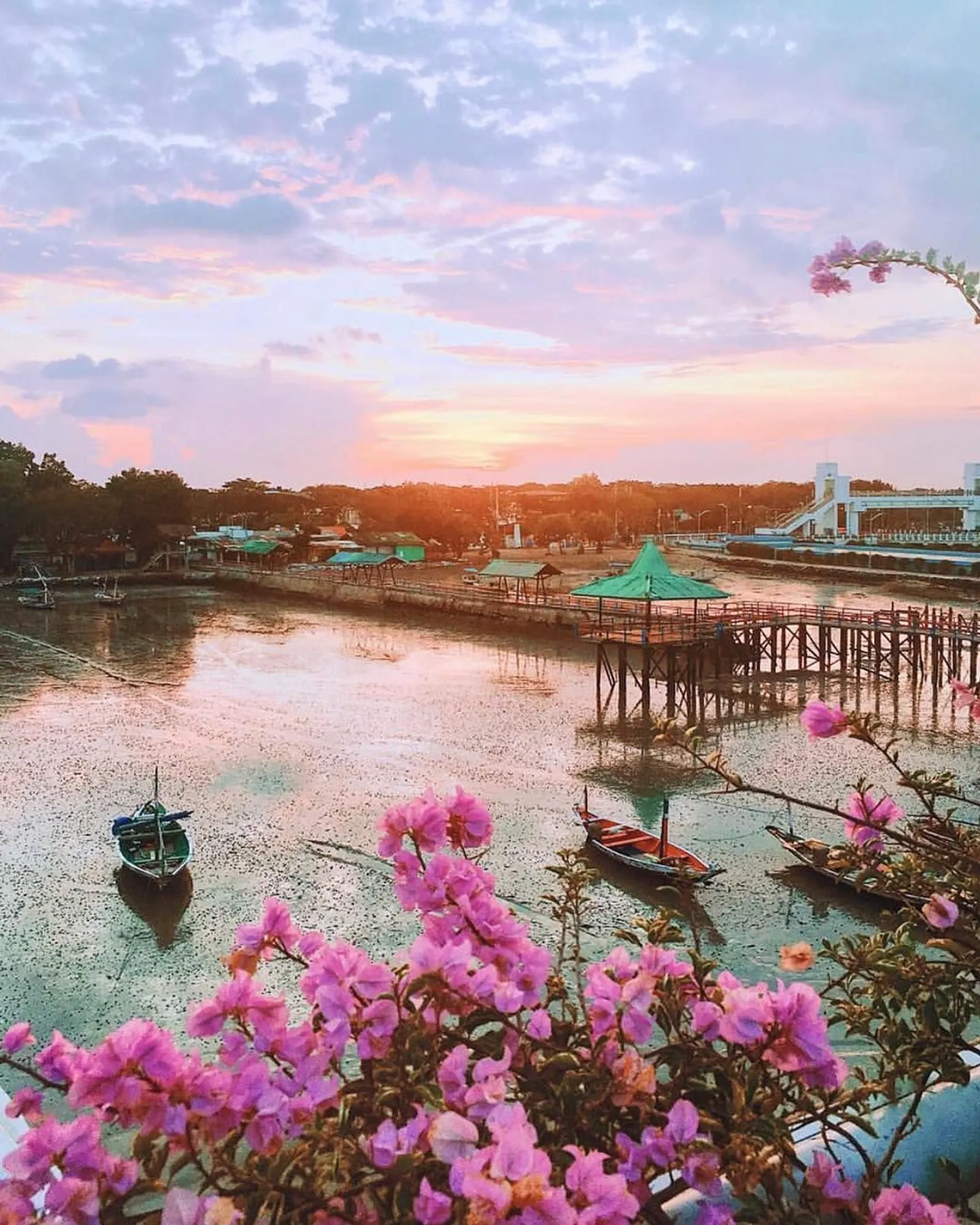 Belum Pernah ke Surabaya? 8 Destinasi Wisata Ini Wajib Kamu Kunjungi