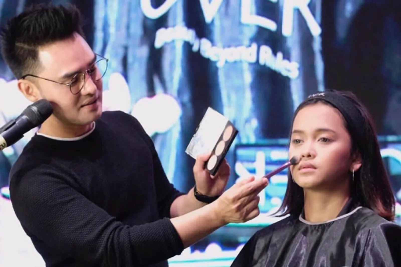 Belajar Makeup Secara Otodidak, Begini Awal Mula Karier Dhirman Putra