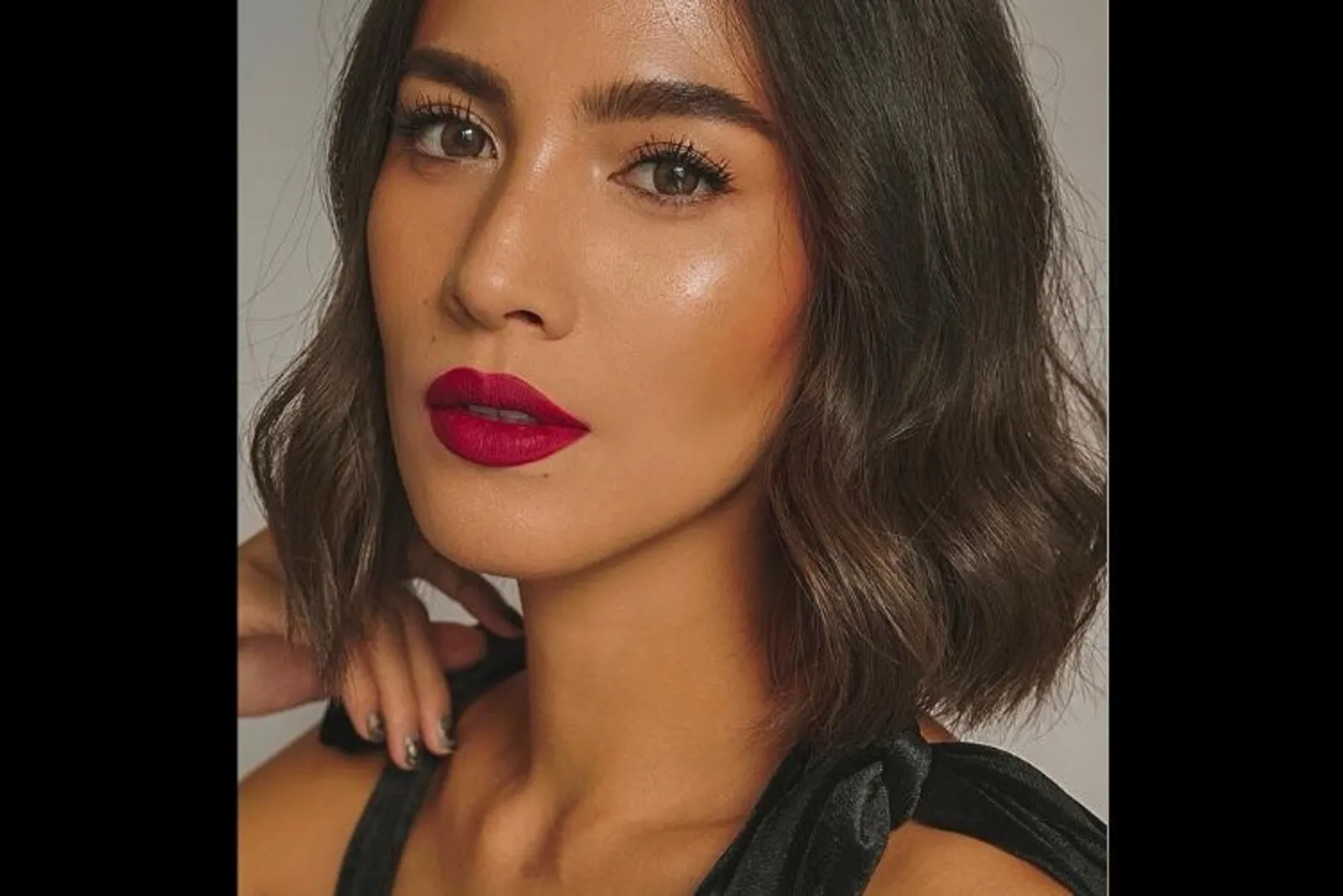 Intip 5 Potret Beauty Vlogger Indonesia yang Memiliki Kulit Eksotis