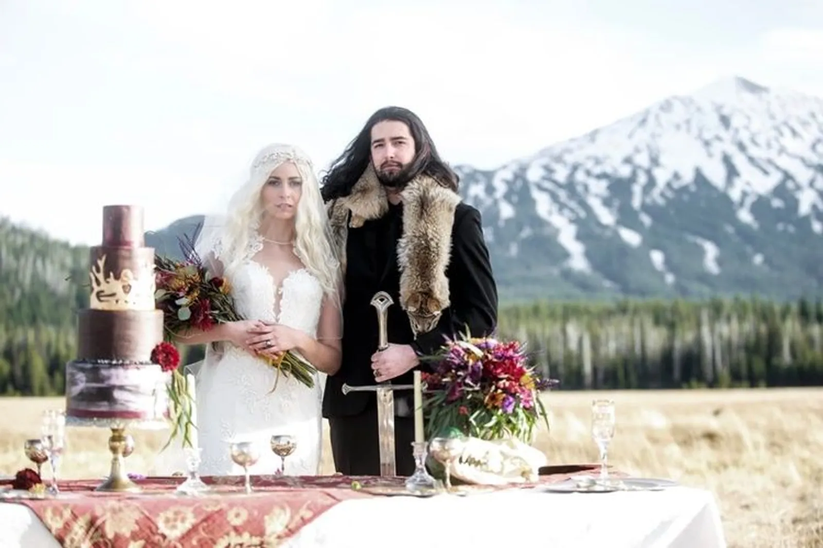 10 Ide Membuat Pesta Pernikahan Bertema Game of Thrones