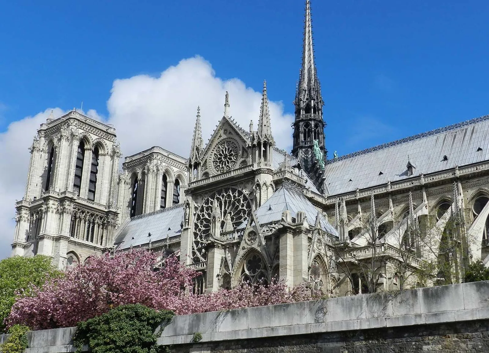 Kebakaran, Ini Sejarah di Balik Katedral Notre-Dame Paris