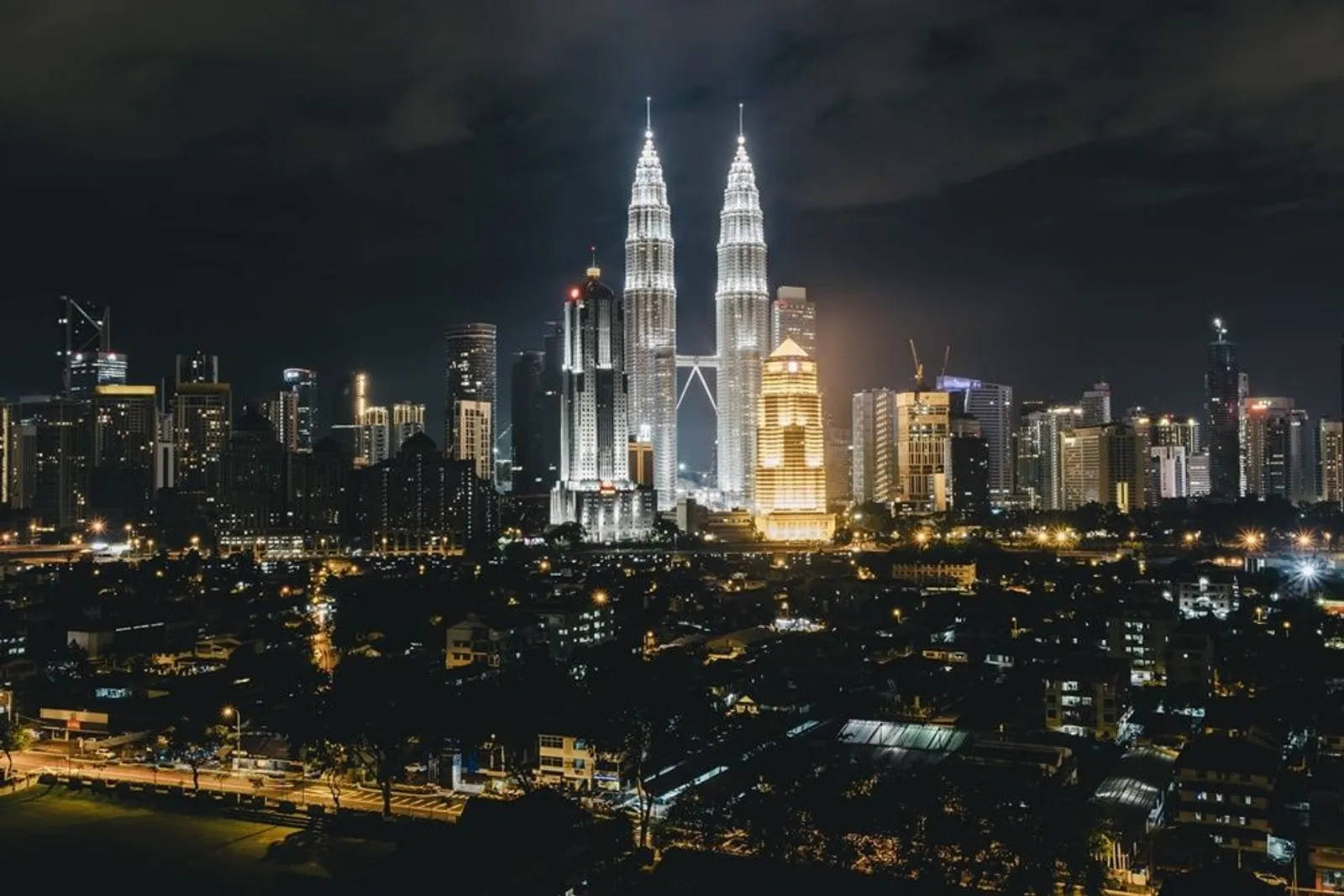 10 Kota dengan Jam Puasa Ramadan Terlama di Dunia Tahun 2019