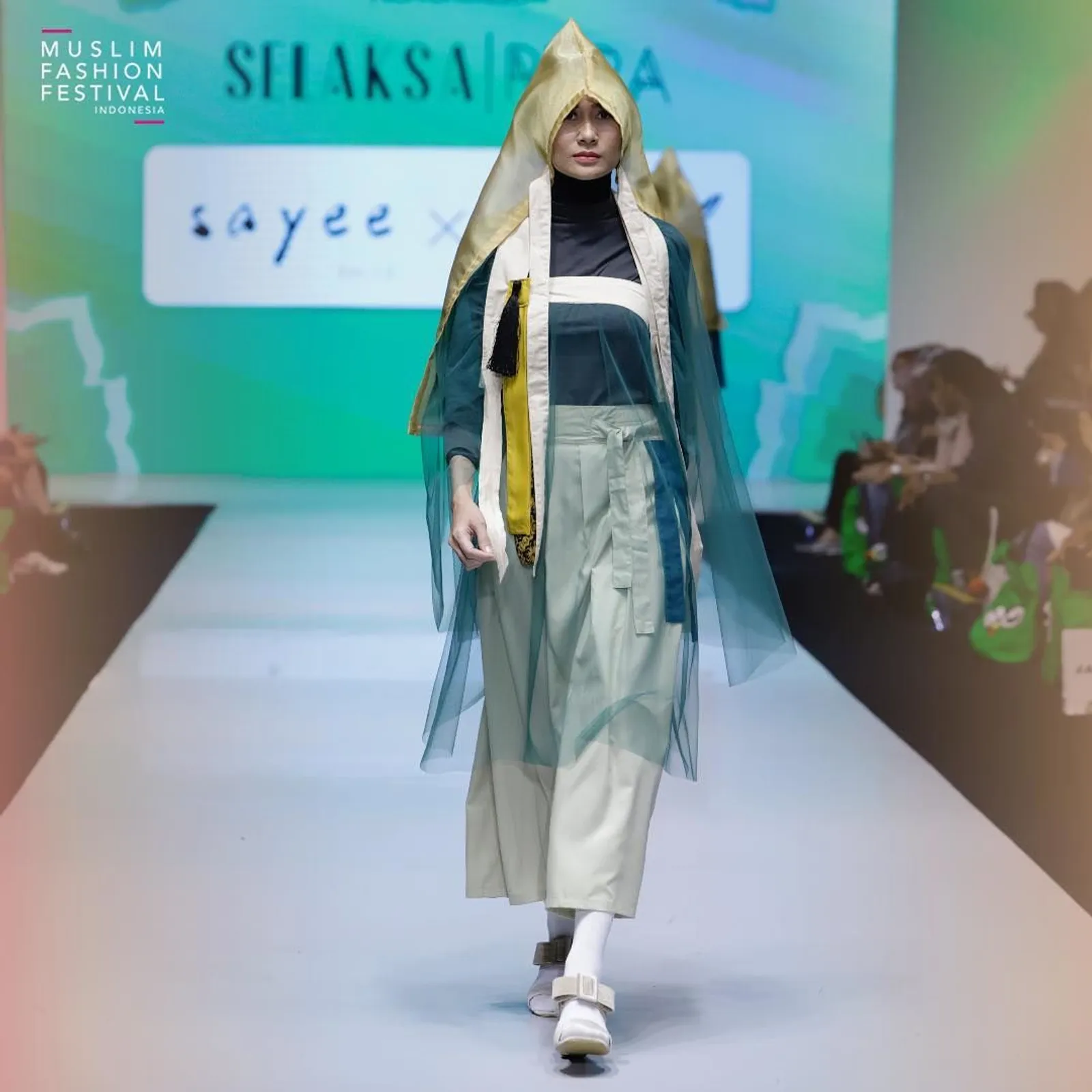 Baju Denim hingga Hijab Pita, Ini Trend Busana Muslim di MUFFEST 2019