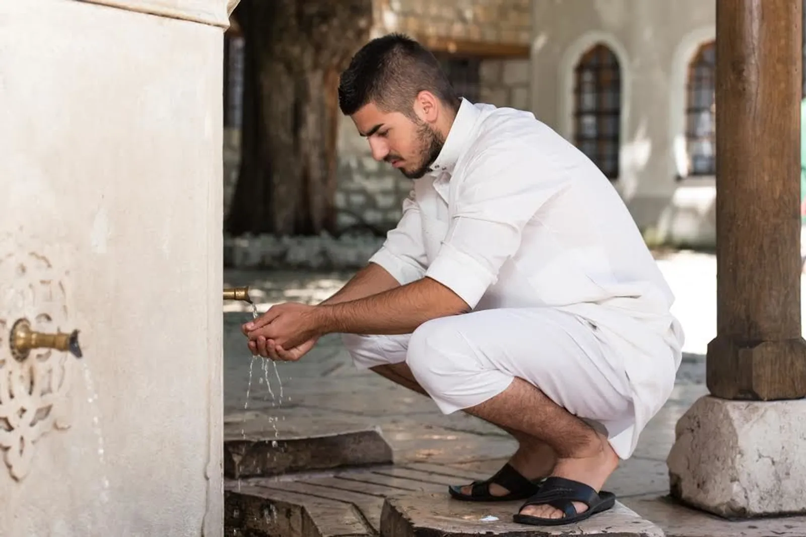 Tata Cara Wudu yang Benar Beserta Doa dan Urutannya Lengkap