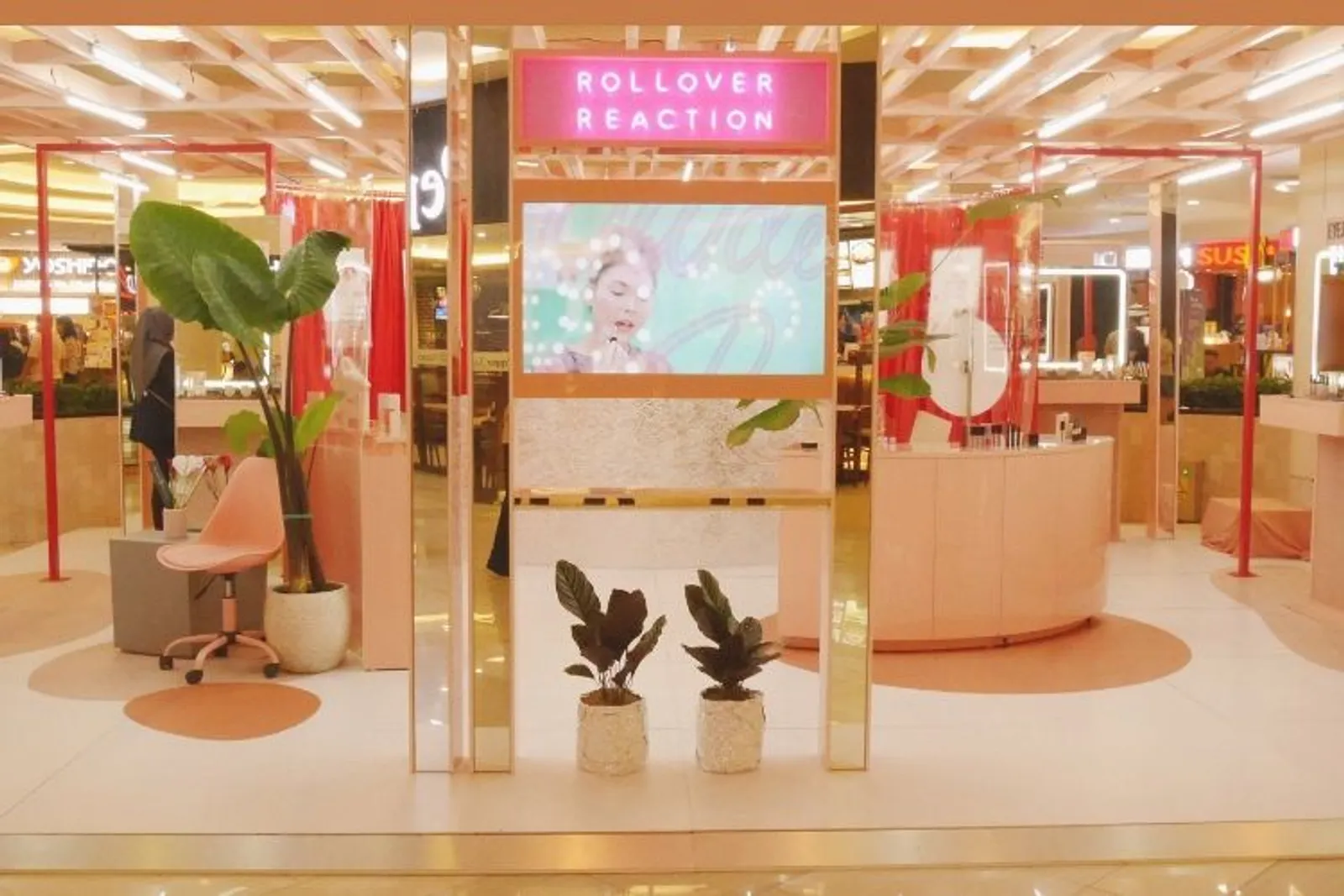 Rollover Reaction Membuka Pop Up Store Pertamanya di Surabaya