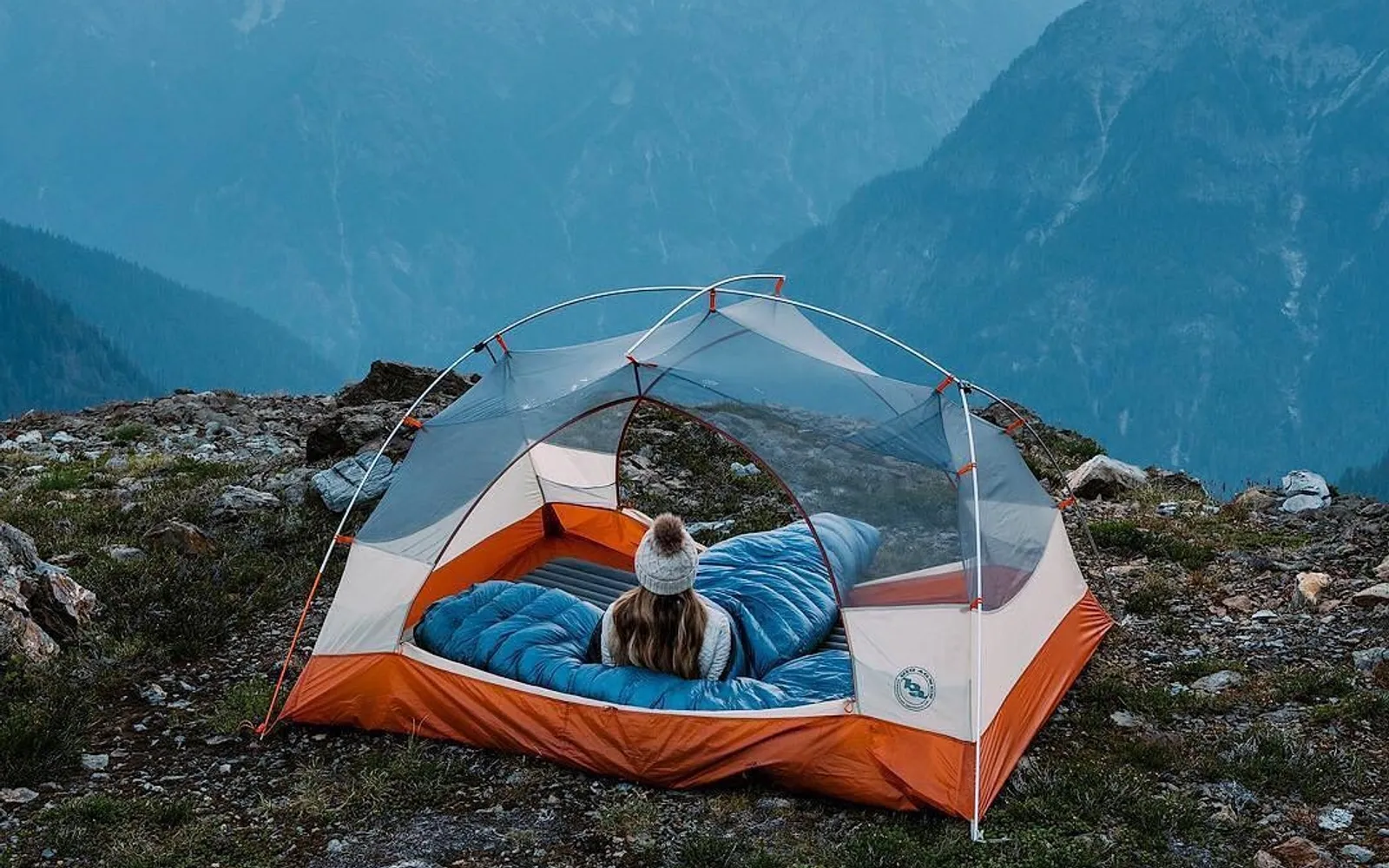 7 Inspirasi Tenda Transparan yang Membuat Camping-mu Semakin Seru