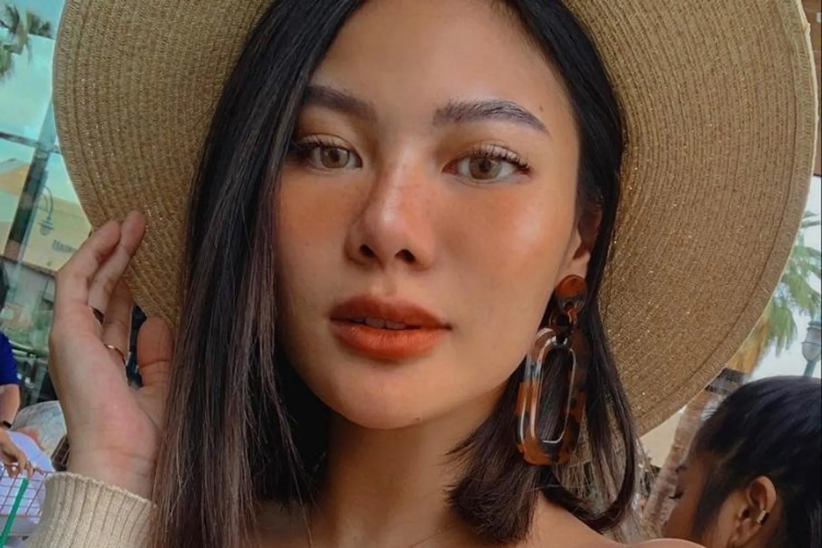 7 Inspirasi Makeup Liburan a la Beauty Vlogger