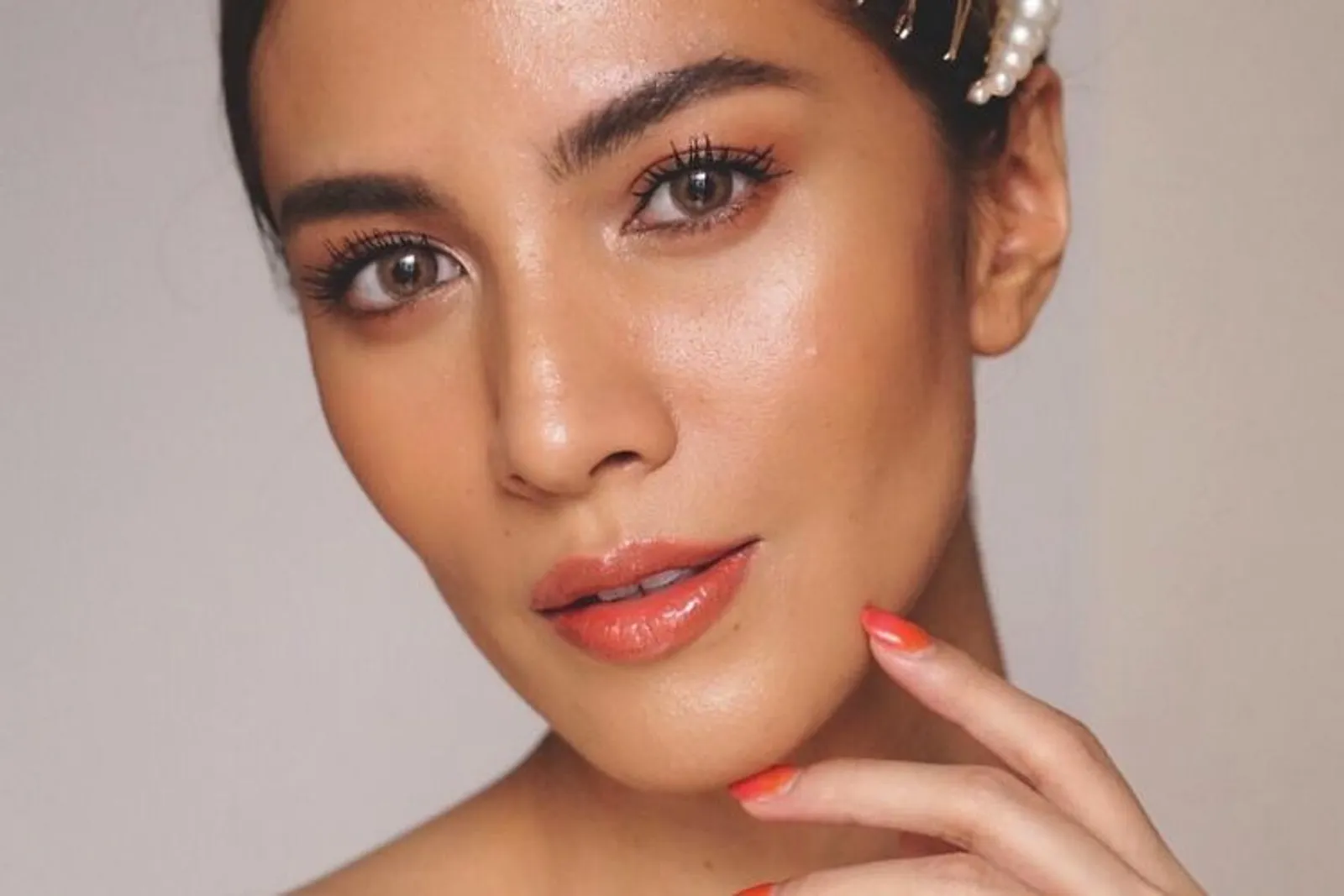 7 Inspirasi Makeup Liburan a la Beauty Vlogger