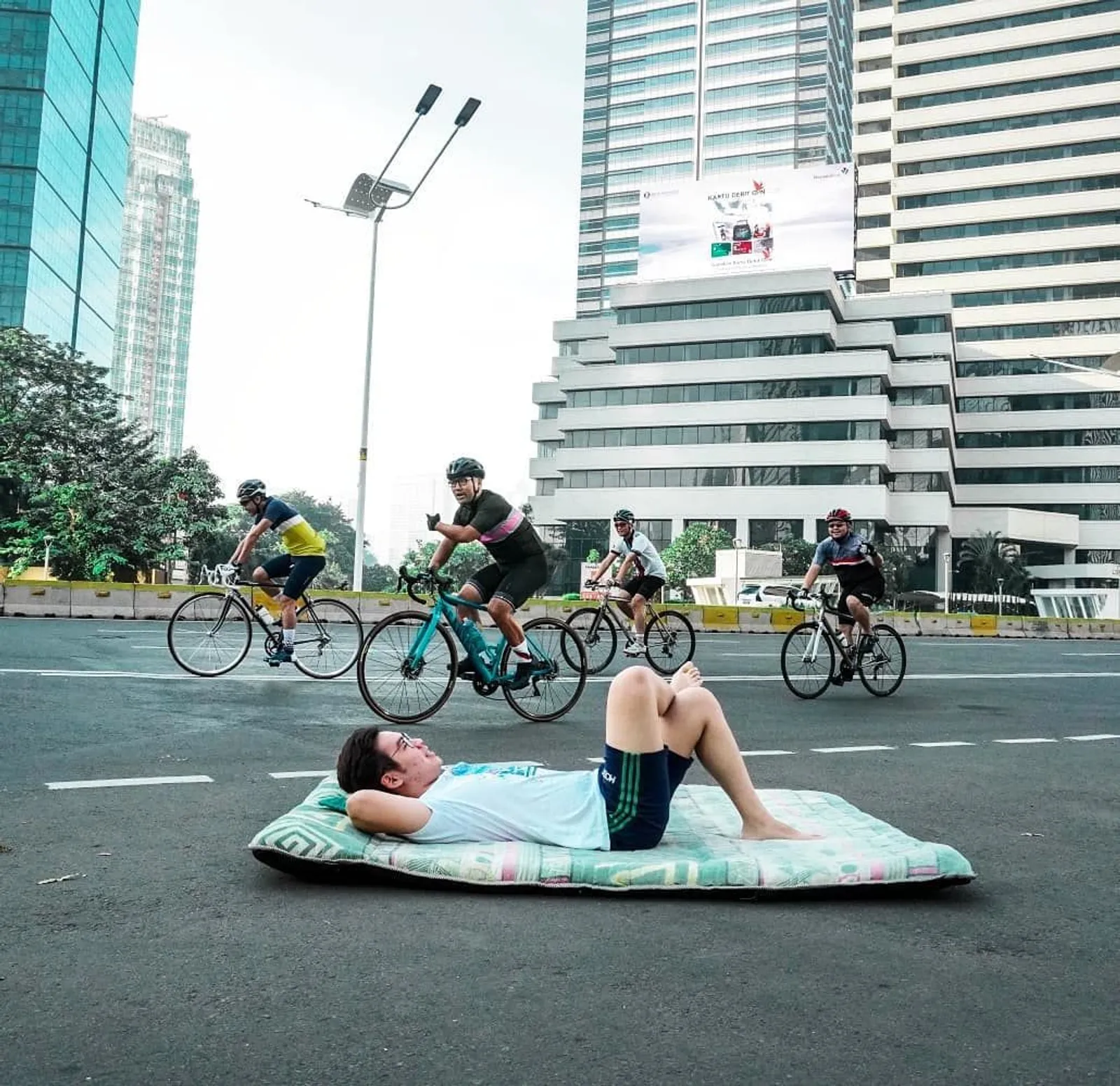 Jakarta Kembali Padat, Begini Suasana Ibu Kota Indonesia Saat Sepi