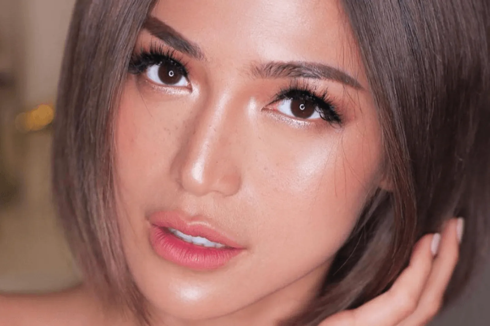 Mulai dari Natural Hingga Glamor, Ini 7 Gaya Makeup Jessica Iskandar