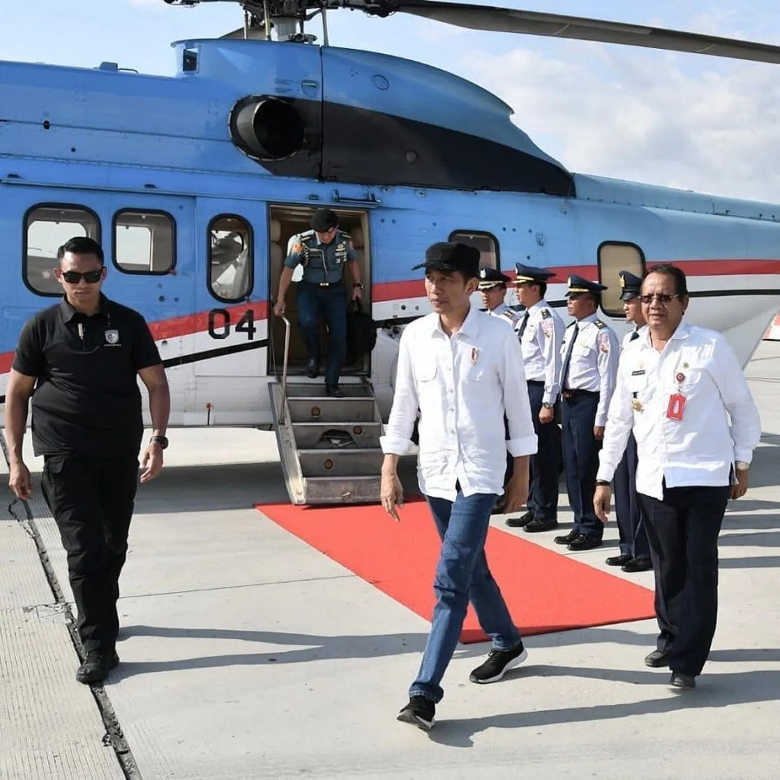 Kekinian! Ini 10 Potret OOTD Paling Hits dari Jokowi
