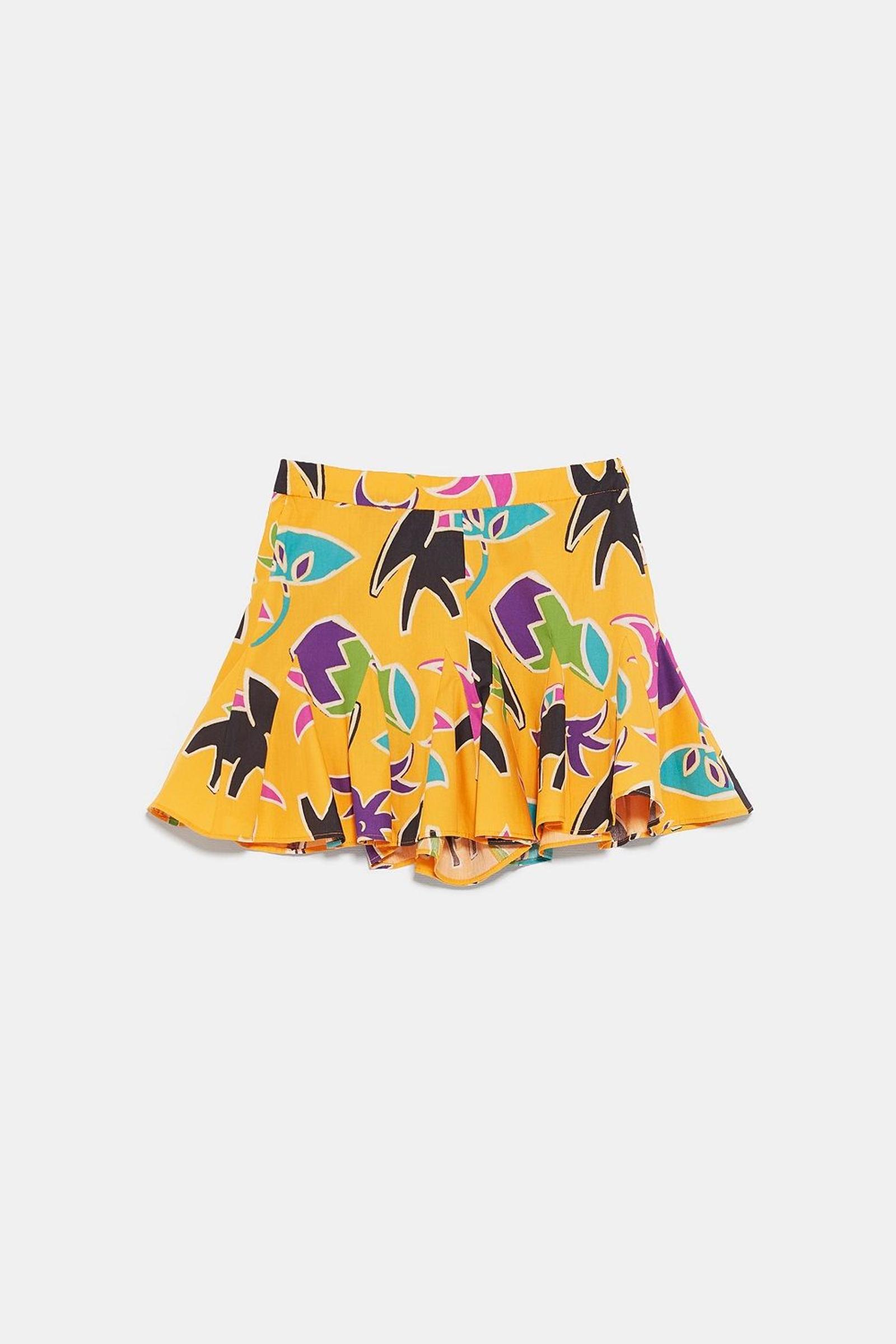 8 Short Pants Playful Ini Berhasil Ubah OOTD Musim Panas-mu 