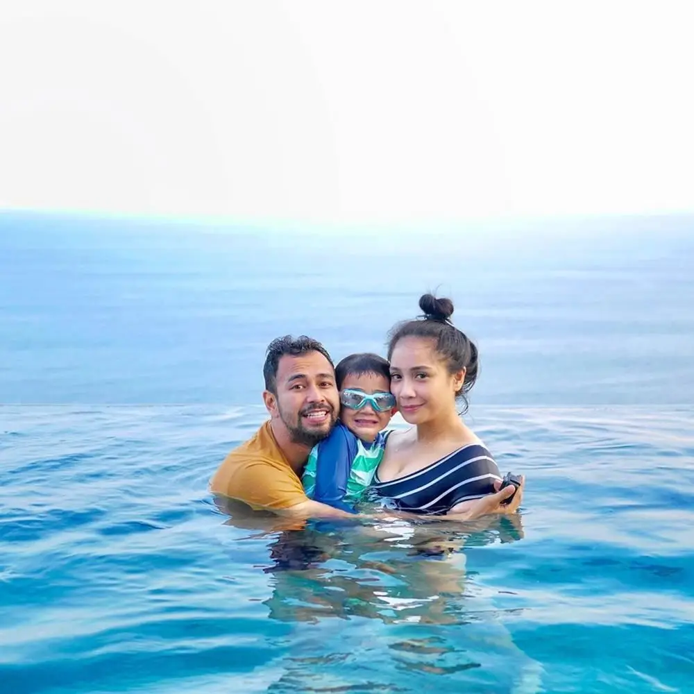 Manisnya Momen Liburan Raffi Ahmad dan Nagita Slavina di Bali