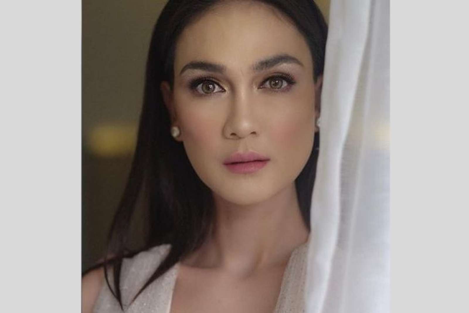 Ini 7 Potret Luna Maya yang Memikat Hati