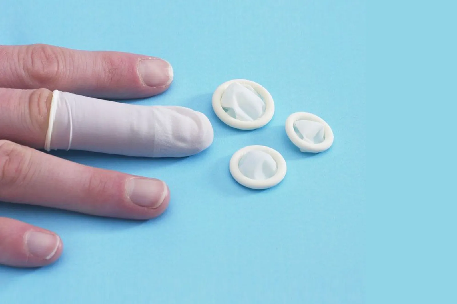 Nggak Cuma 1, Ini 5 Tipe Kondom yang Belum Kamu Tahu Beserta Contohnya