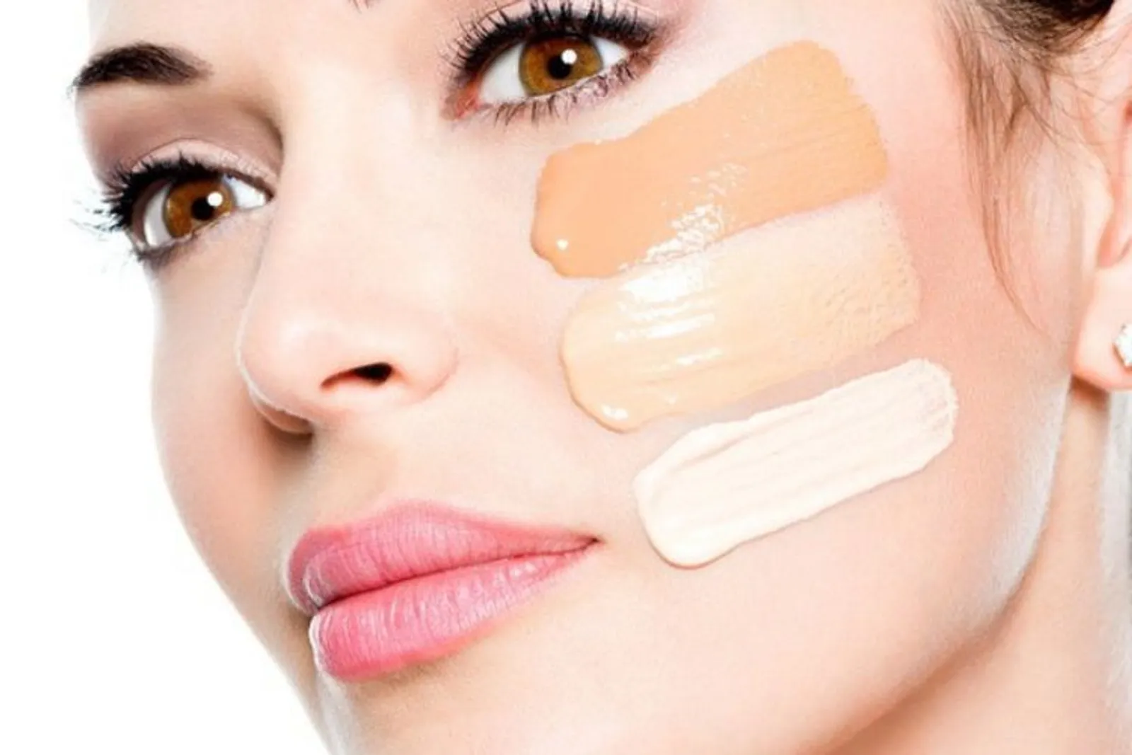 5 Tips Makeup untuk Kamu Pemilik Kulit Eksotis