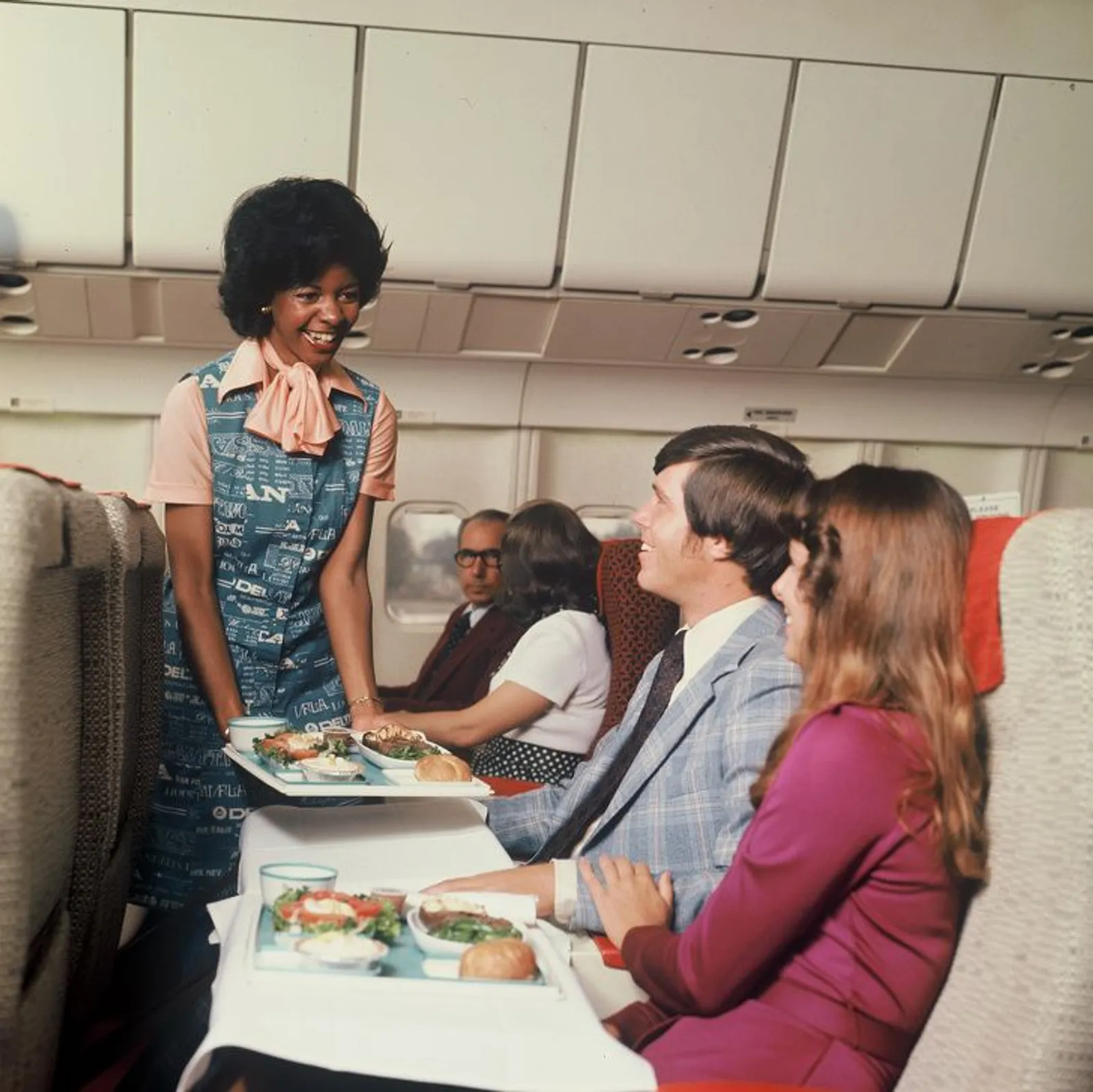 10 Foto Ini Tunjukan Mewahnya Kabin Pesawat Kelas Bisnis di Masa Lalu