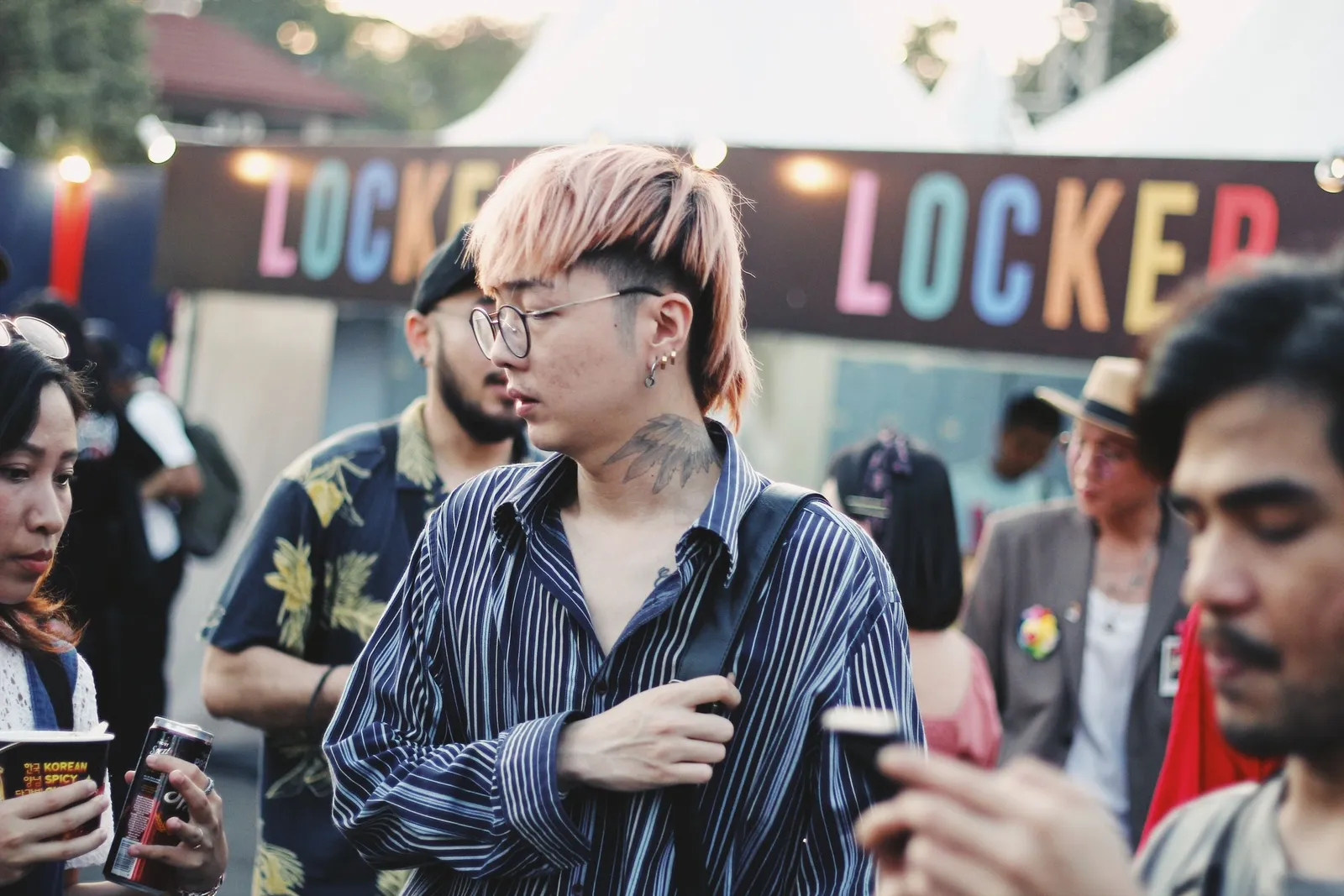 Potret Street Style di We The Fest 2019 - Day 2