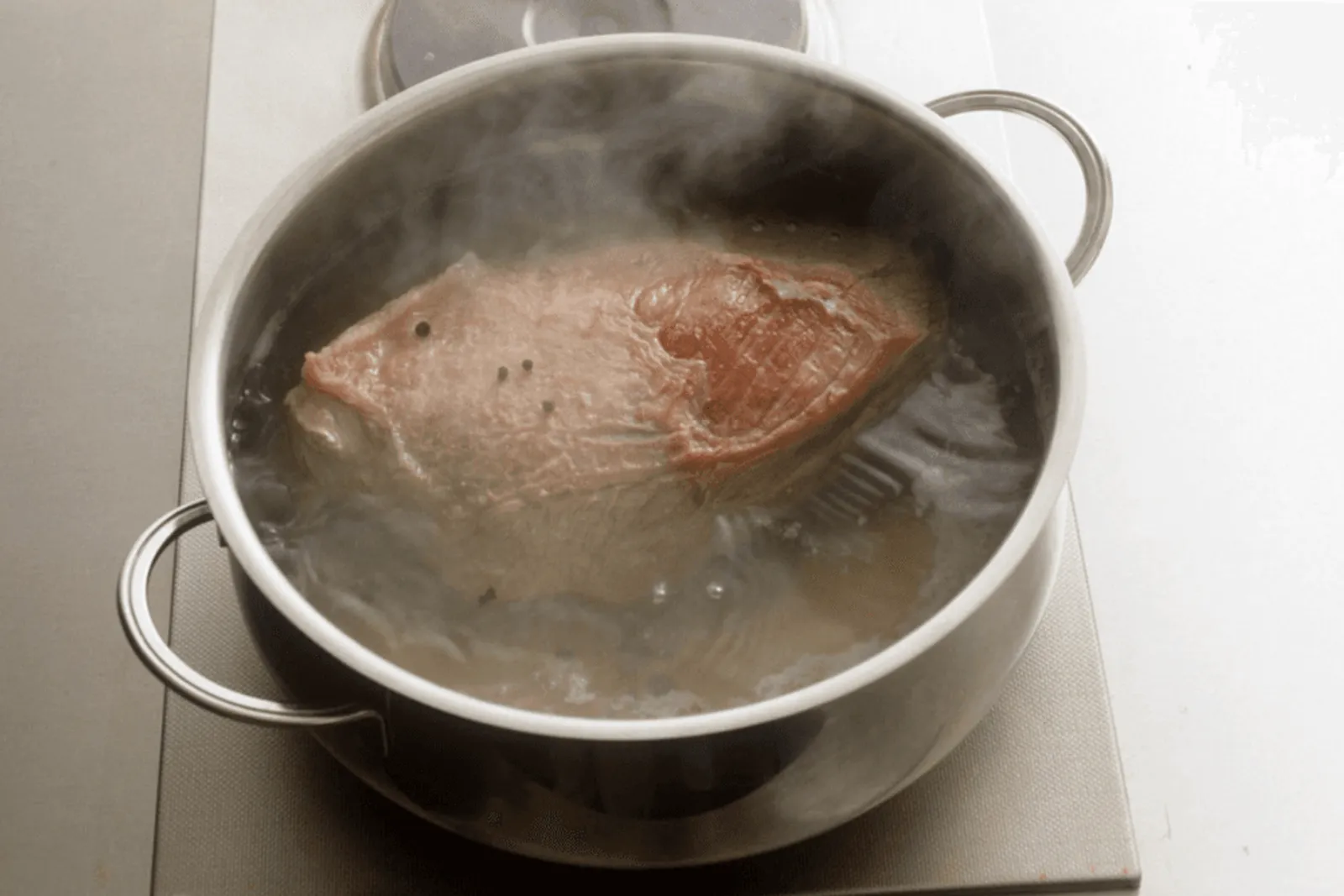Cara Memasak Daging Kambing Agar Tidak Bau dan Empuk