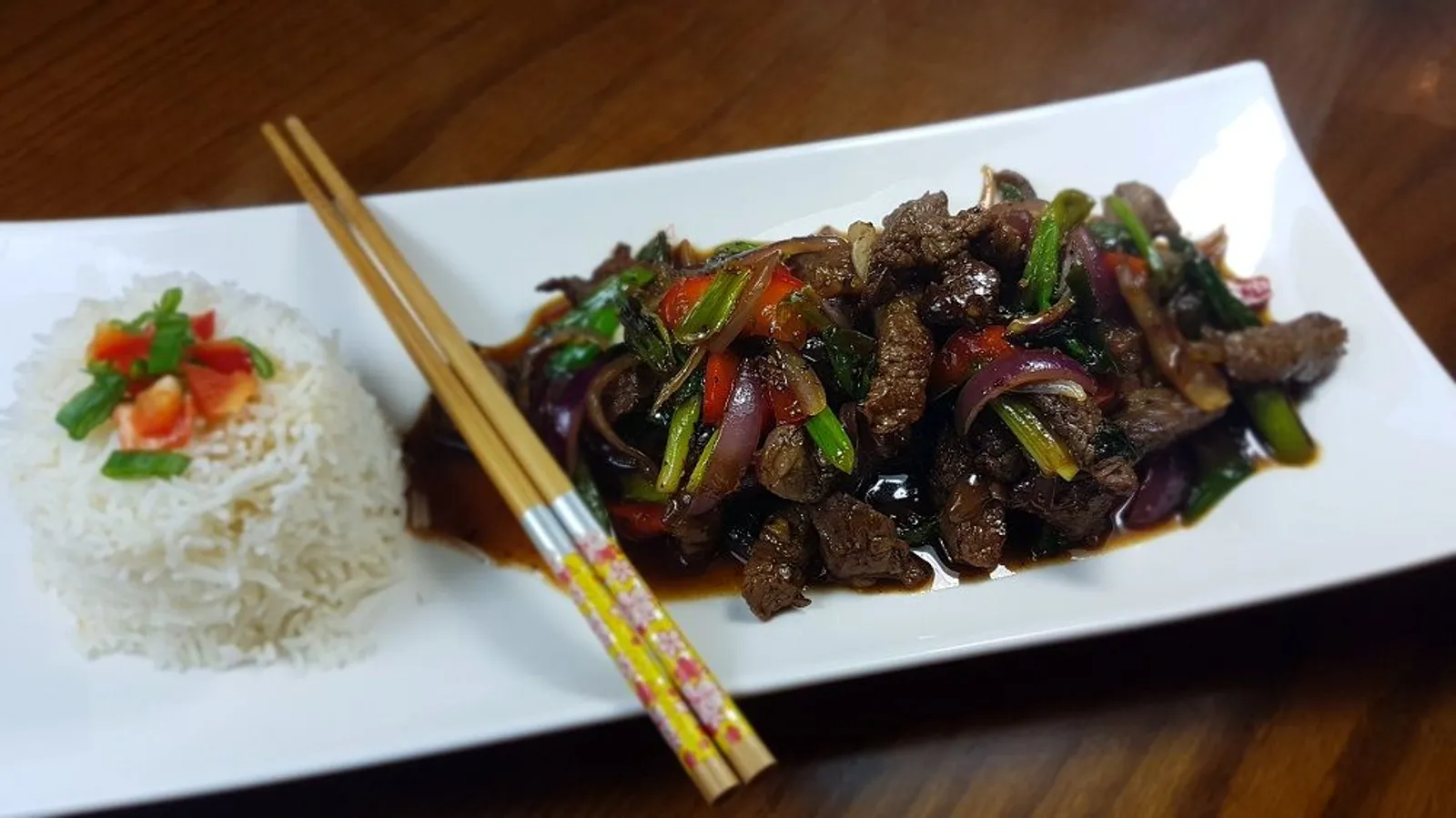 10 Resep Olahan Daging Sapi Sederhana dan Lezat