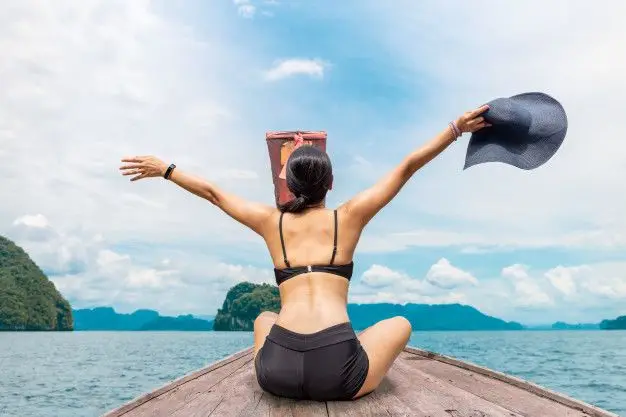 Bisa Tidur di Mana Saja dan 6 Kebiasaan Menandakan Kamu Travel Addict