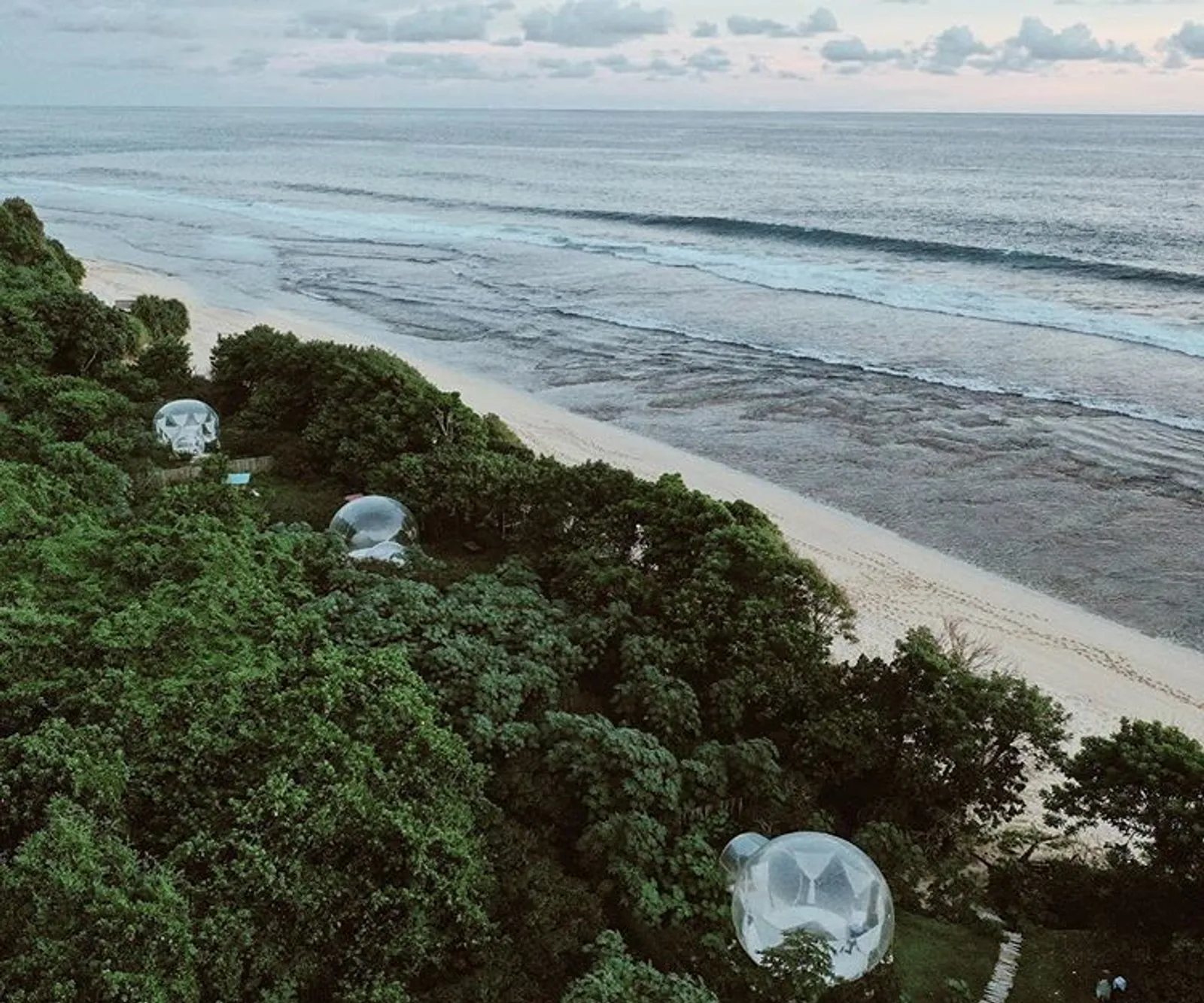 Serasa Menyatu dengan Alam, Inilah Potret Bubble Hotel di Bali