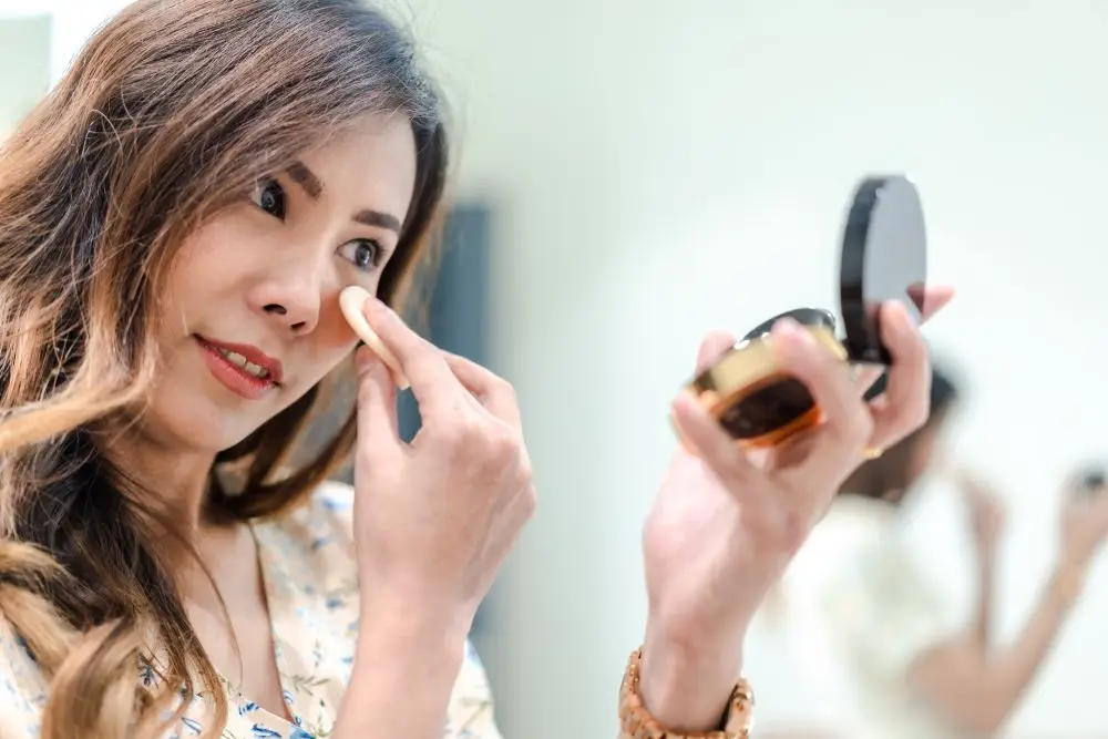 5 Makeup Hacks Ketika Si Cewek Cuek Berubah Jadi Feminim 