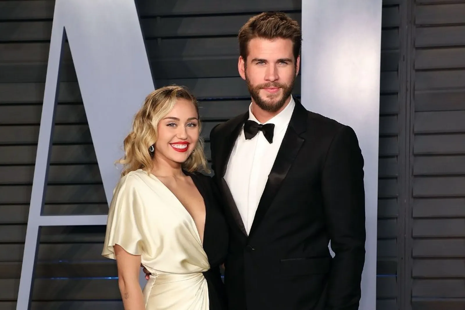 Miley-Liam & 5 Pasang Artis yang Lebih Lama Pacaran Dibanding Menikah