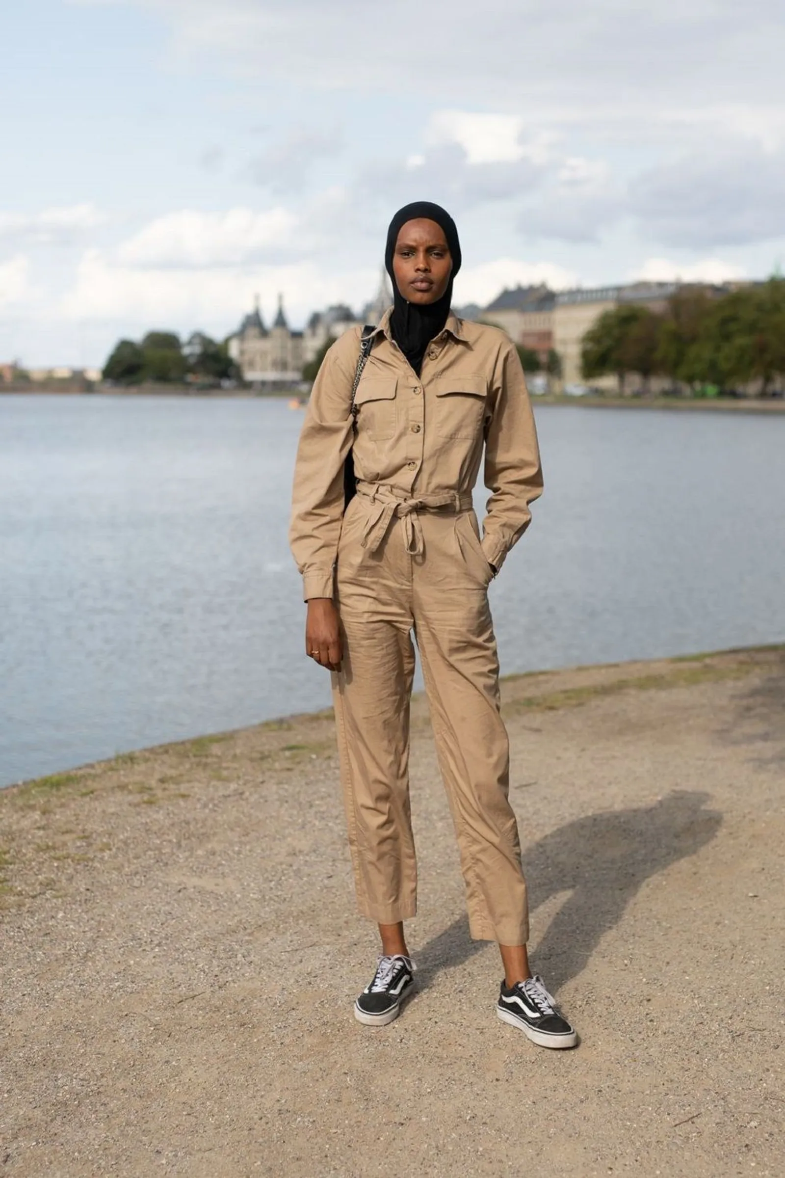Trik Bergaya Minimalis a la Street Style Star Copenhagen Fashion Week