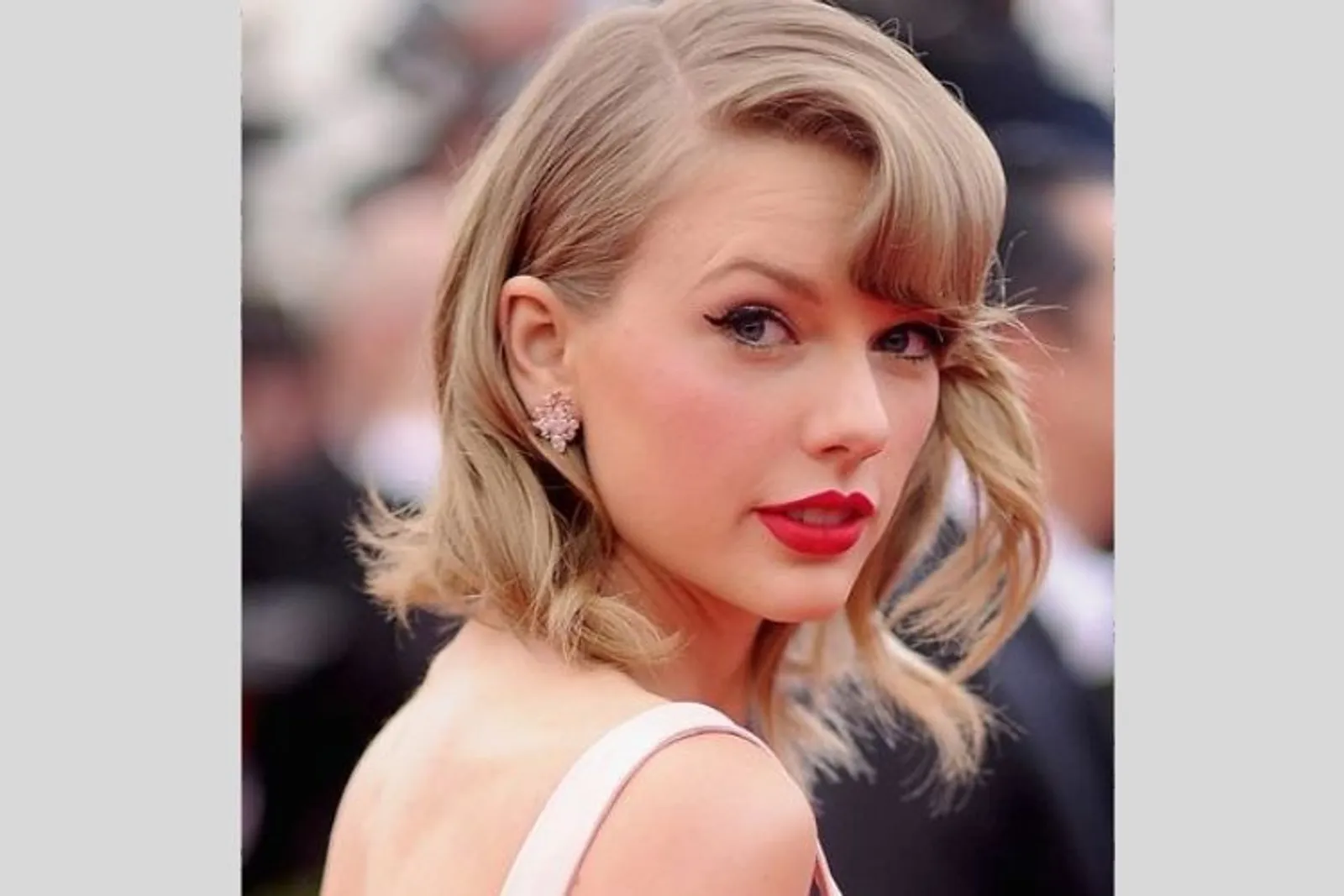 Sudah Manis Dari Dulu, Lihat Transformasi Taylor Swift Yuk