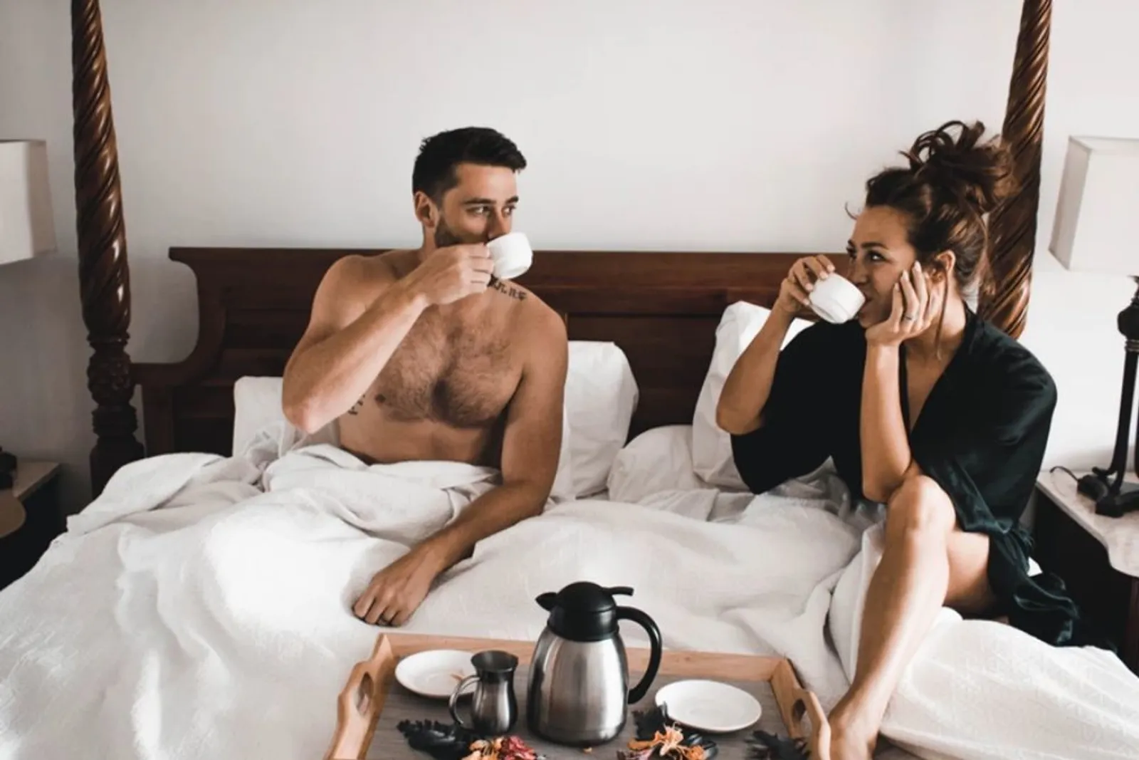 14 Cara Membahagiakan Suami, Dijamin Jadi Istri Idaman 