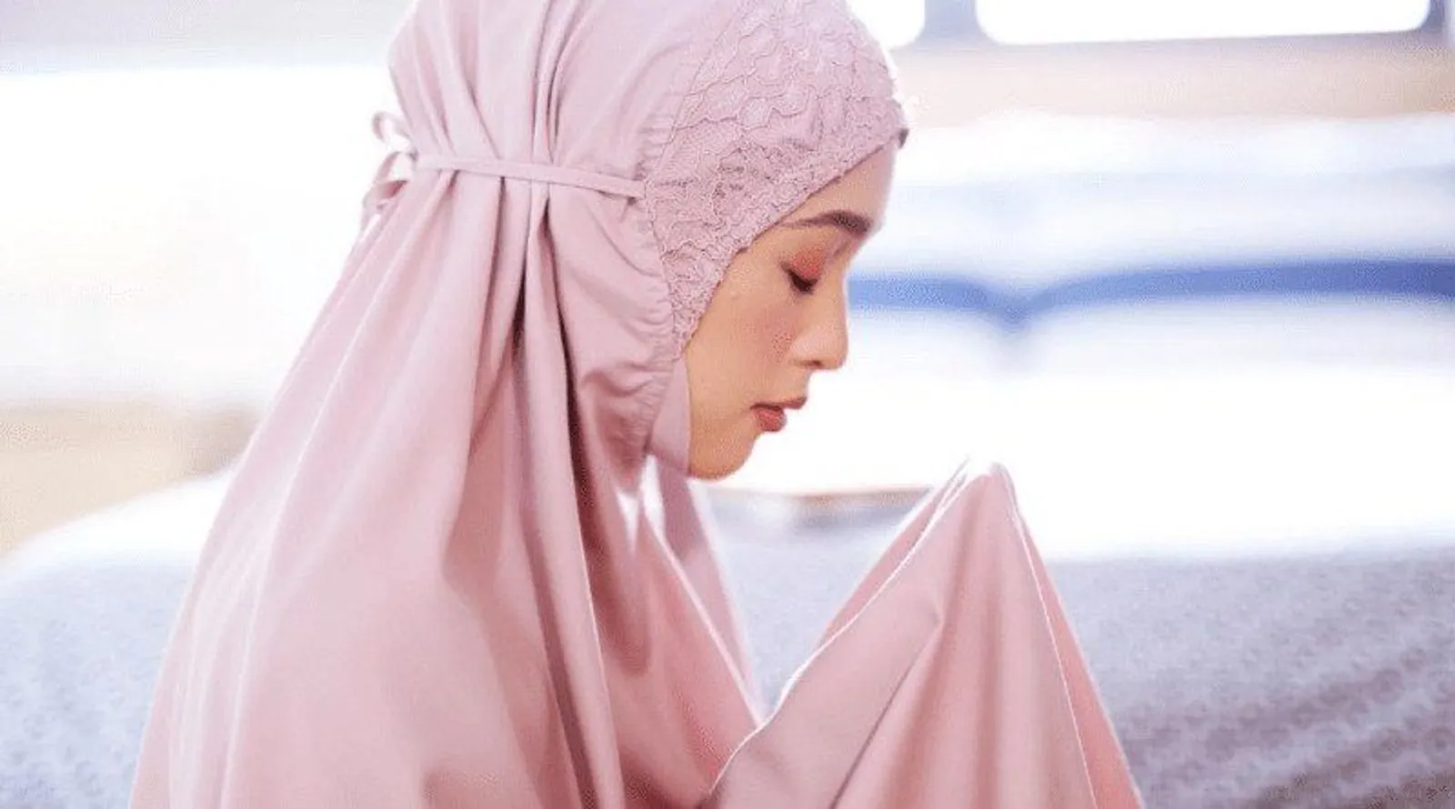 8 Pahala Istri yang Diselingkuhi Suami Menurut Islam 
