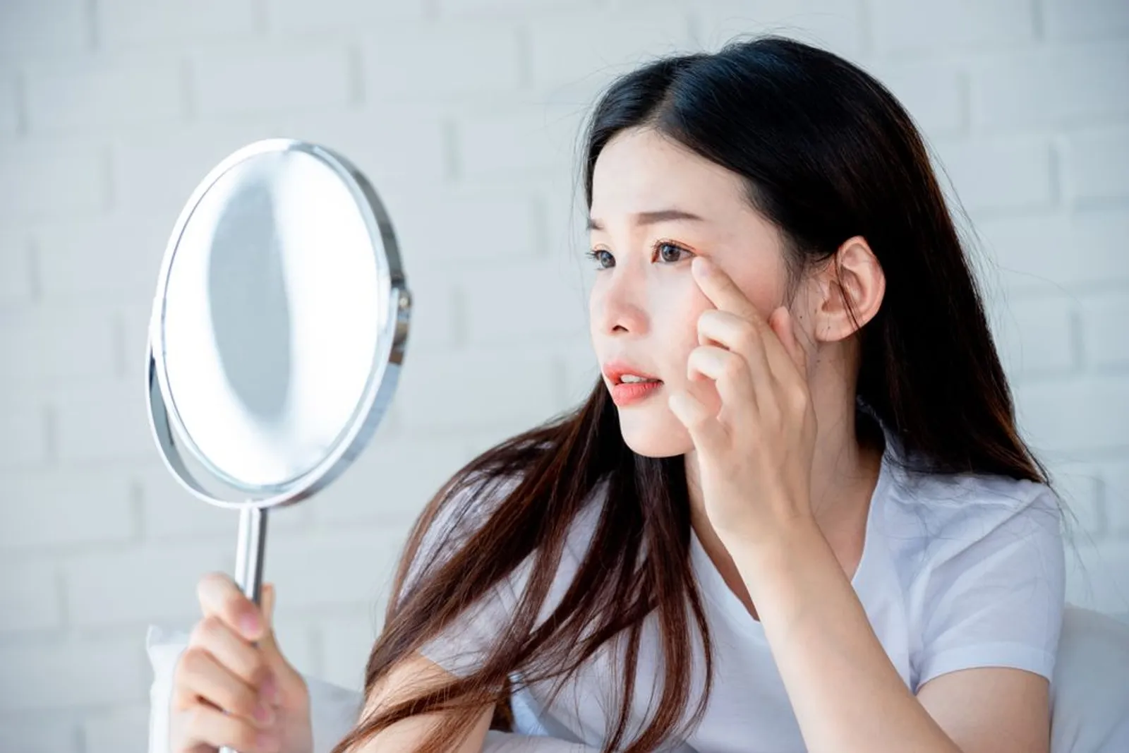 5 Akibat Jika Kamu Sering Ganti-Ganti Skincare, Sudah Tahu?