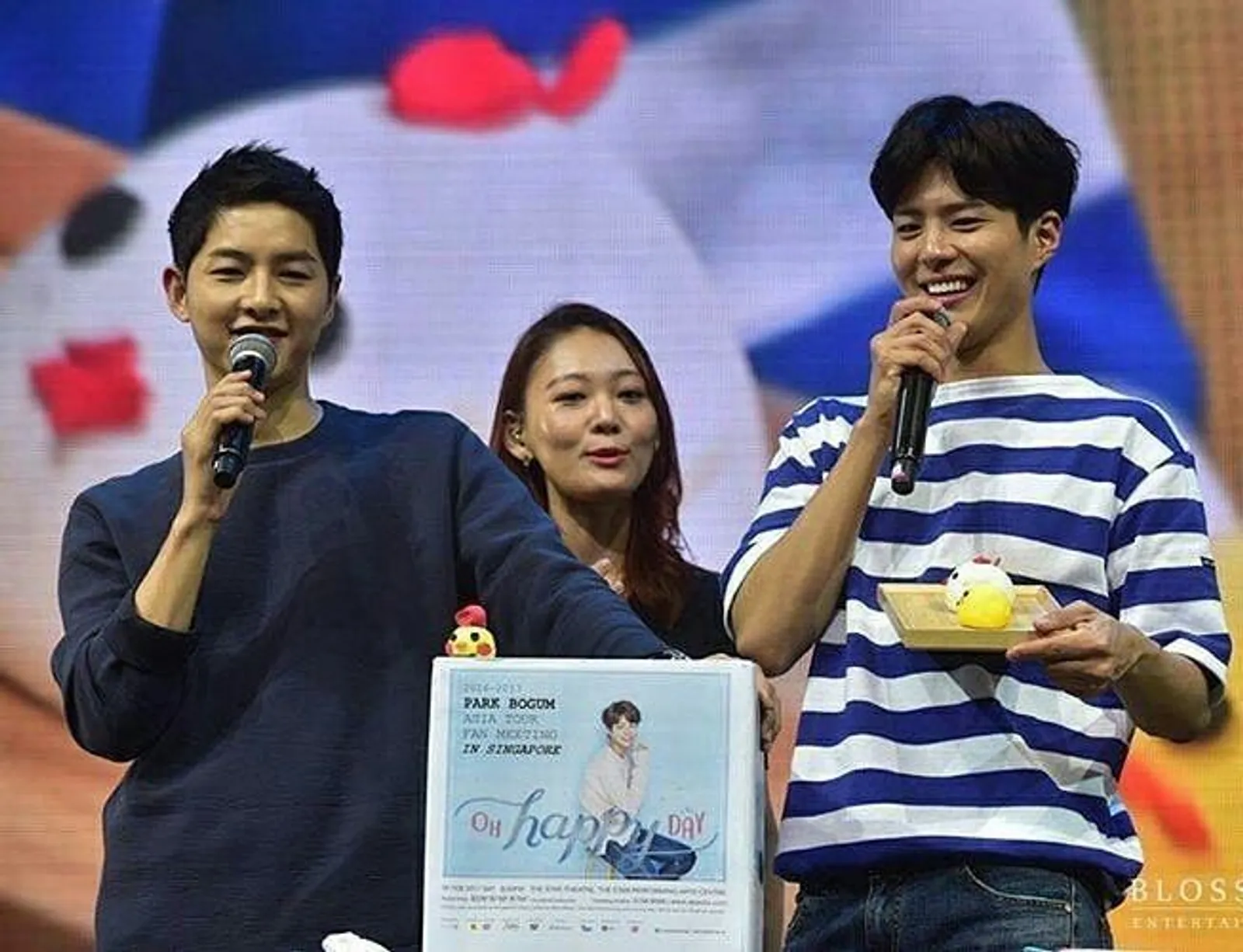 10 Momen Manis Persahabatan Park Bo Gum & Song Joong Ki, Bro Banget!