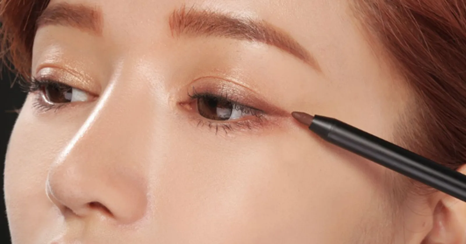 Yuk, Cari Tahu 5 Jenis Eyeliner dan Kegunaannya