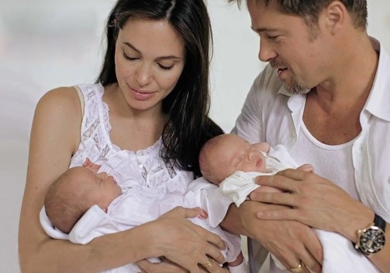 Orangtuanya Pisah, Begini Kabar 6 Anak Angelina Jolie-Brad Pitt Kini!